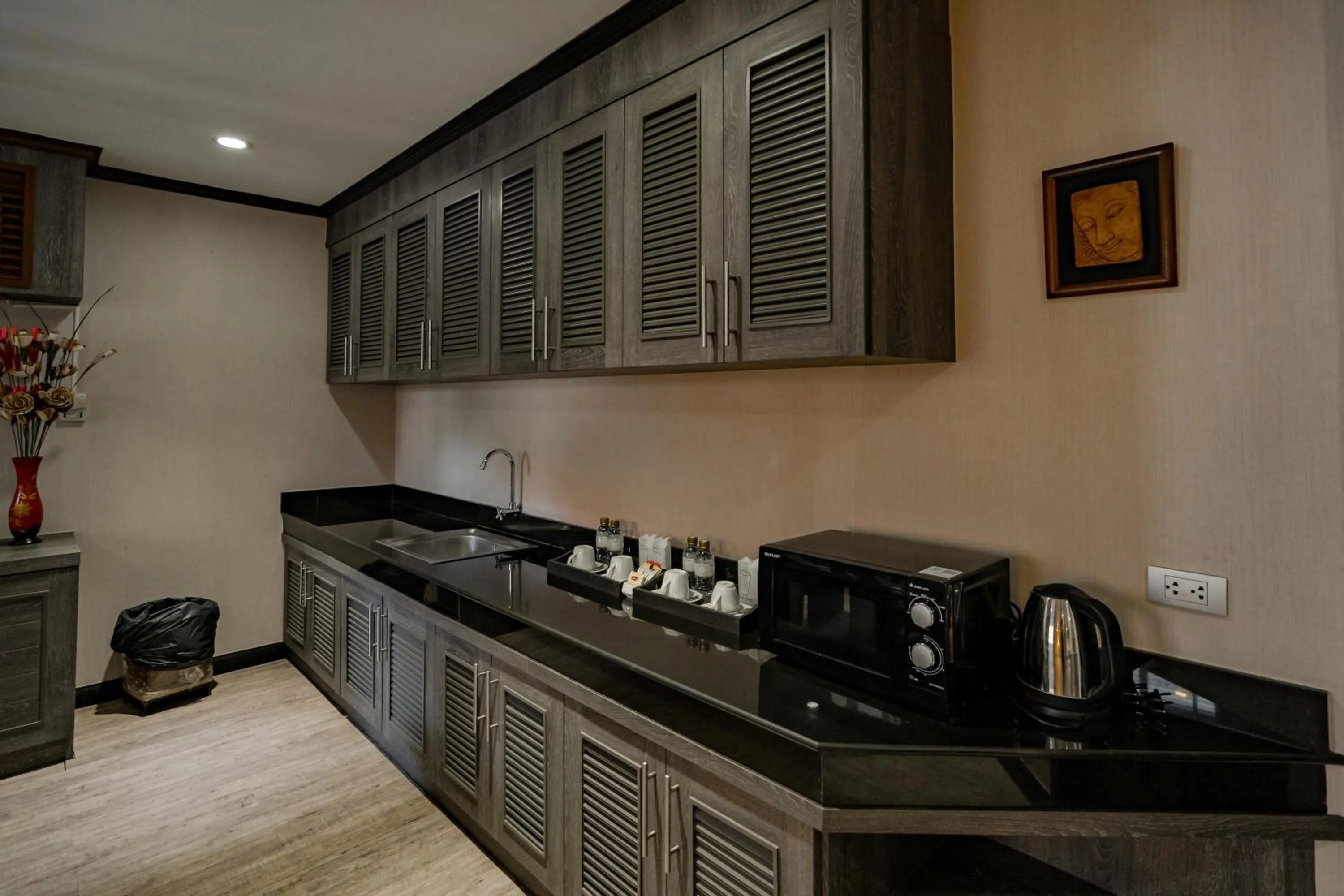 Dining area in Naiya Buree Boutique Resort Nai Harn Beach