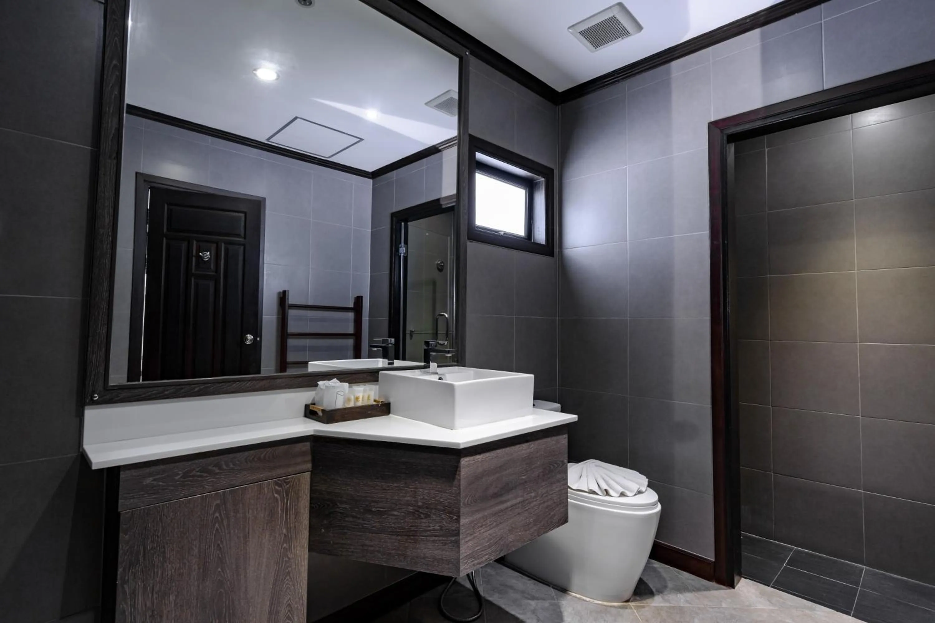 Toilet in Naiya Buree Boutique Resort Nai Harn Beach