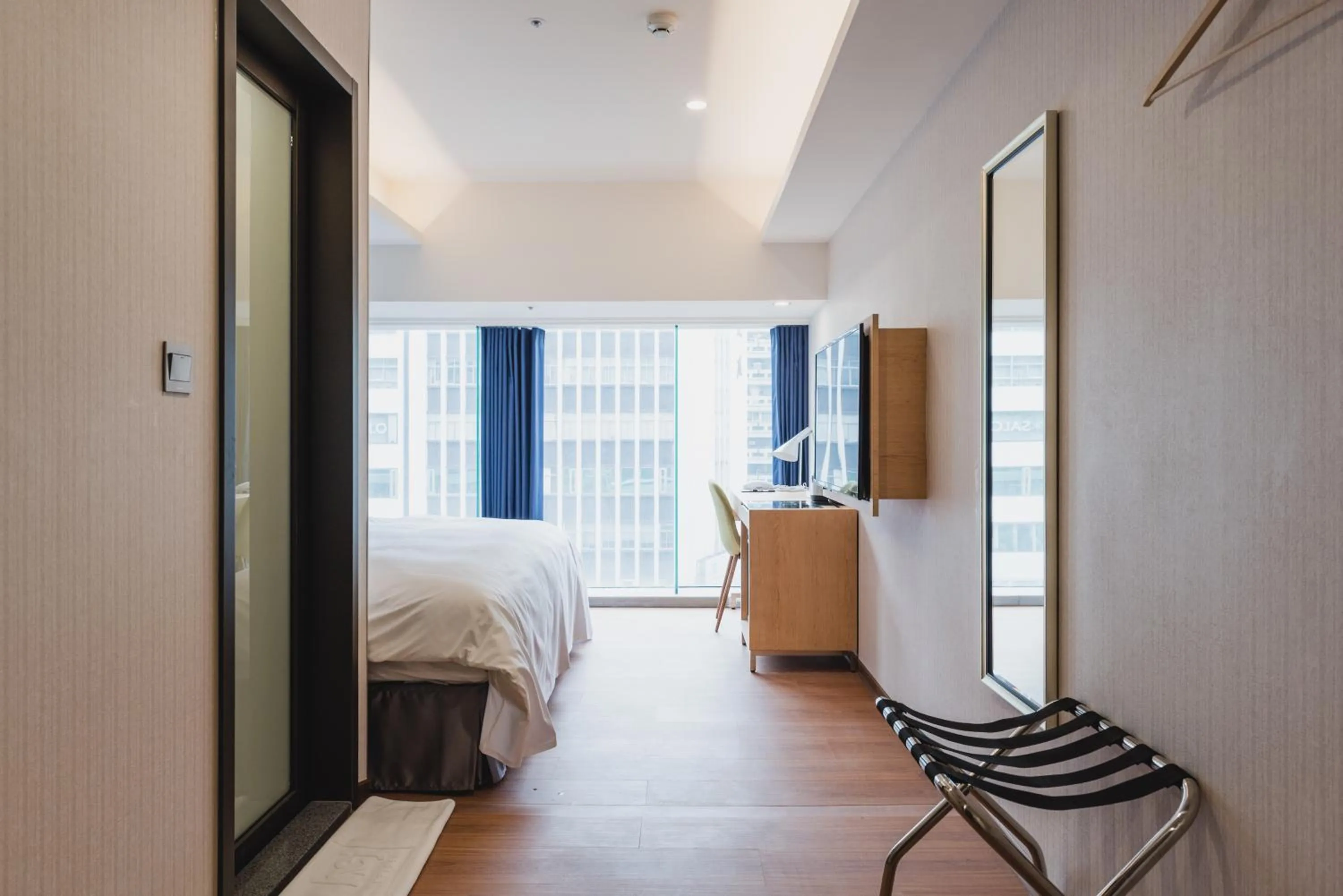 Photo of the whole room, Bed in Hej Taipei