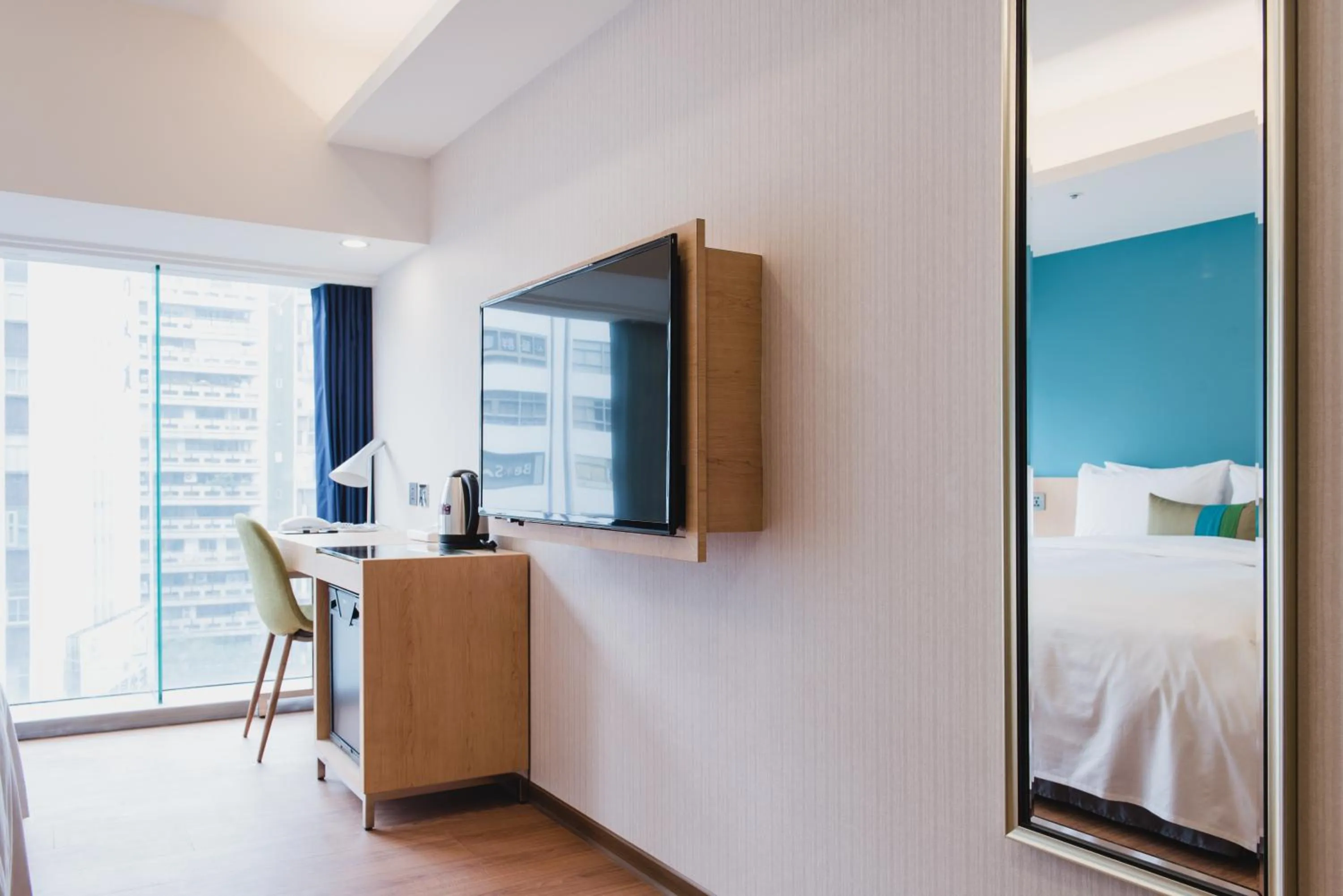 Photo of the whole room, Bed in Hej Taipei