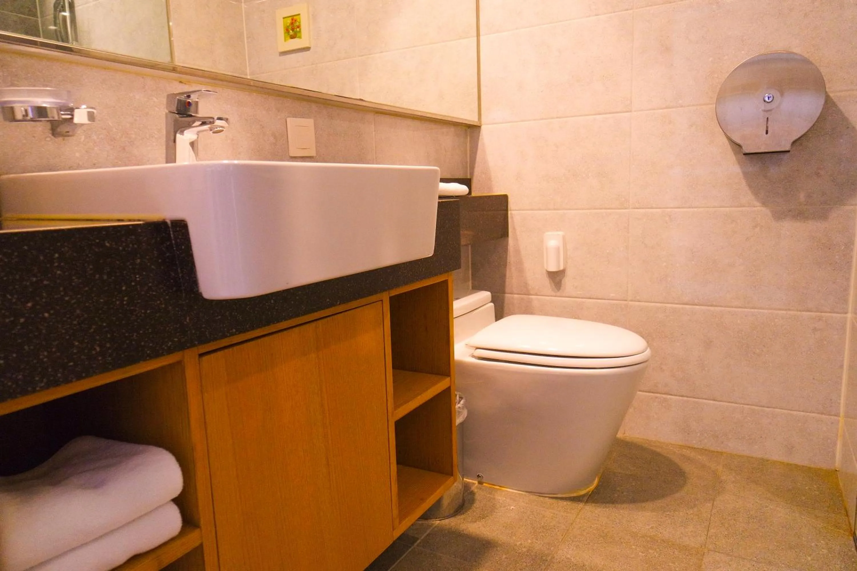 Bathroom in Jongno Lumia Tourist Hotel