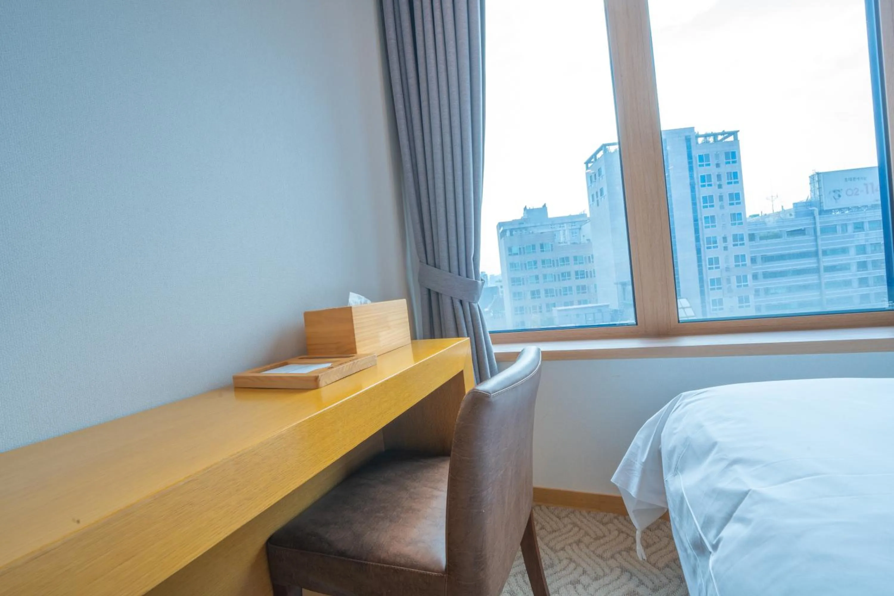 City view, Bed in Jongno Lumia Tourist Hotel