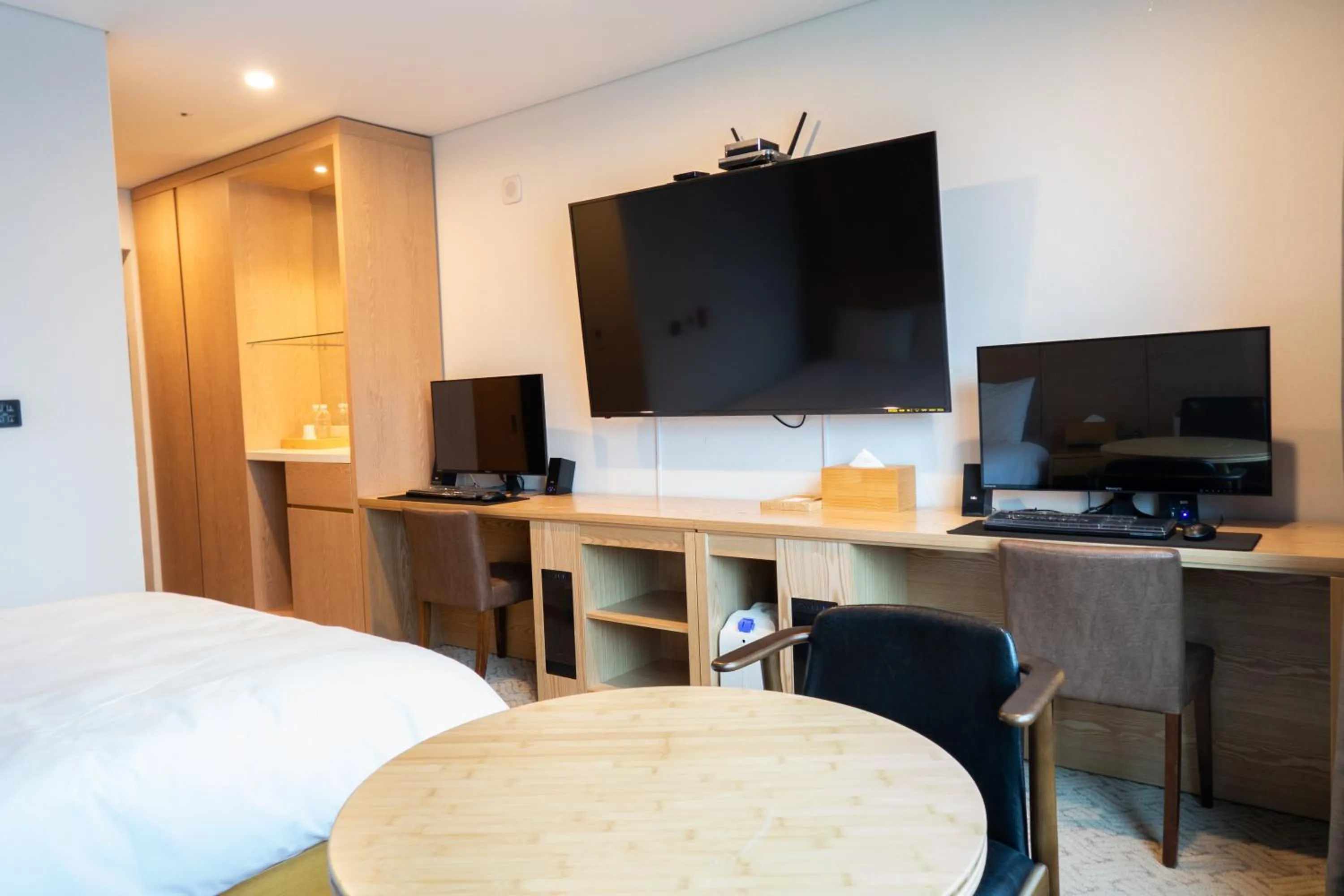 TV and multimedia, Bed in Jongno Lumia Tourist Hotel