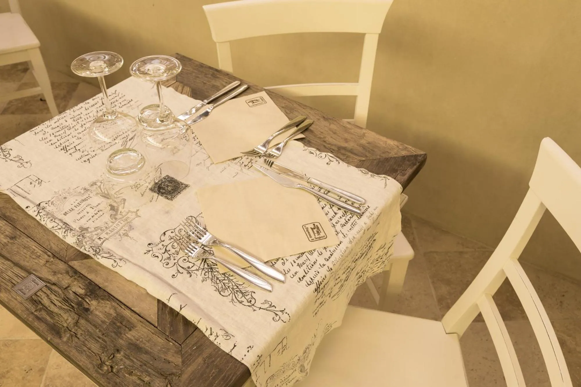 Restaurant/places to eat in Hotel Maison Tresnuraghes