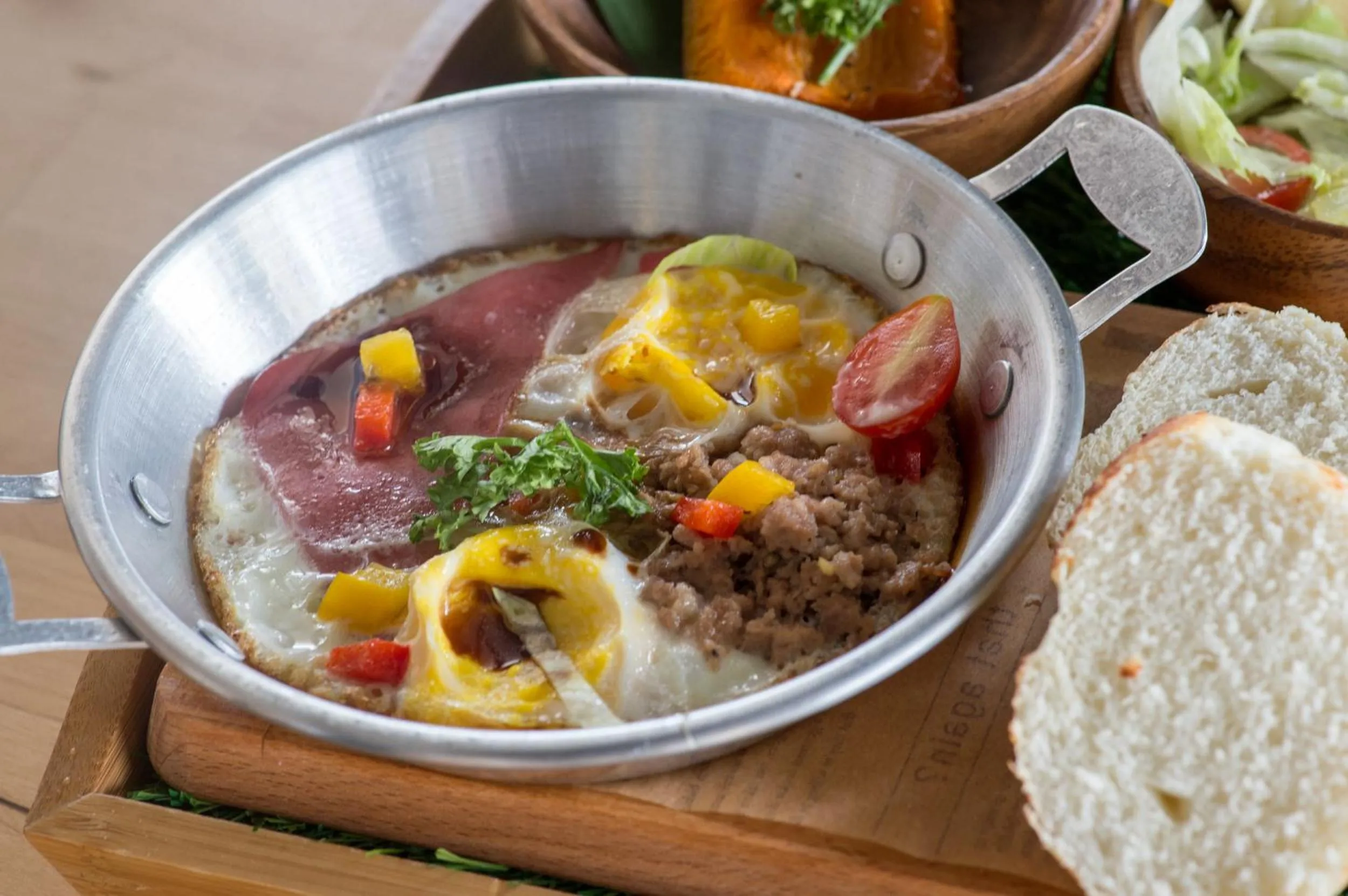 Breakfast in Secret Path B&B