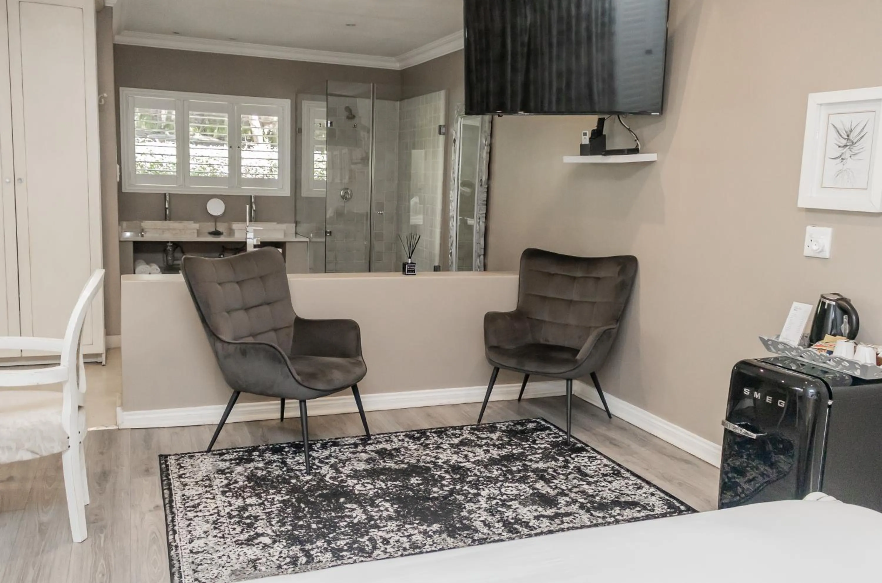 Bed in The Wesley Boutique Hotel & Spa