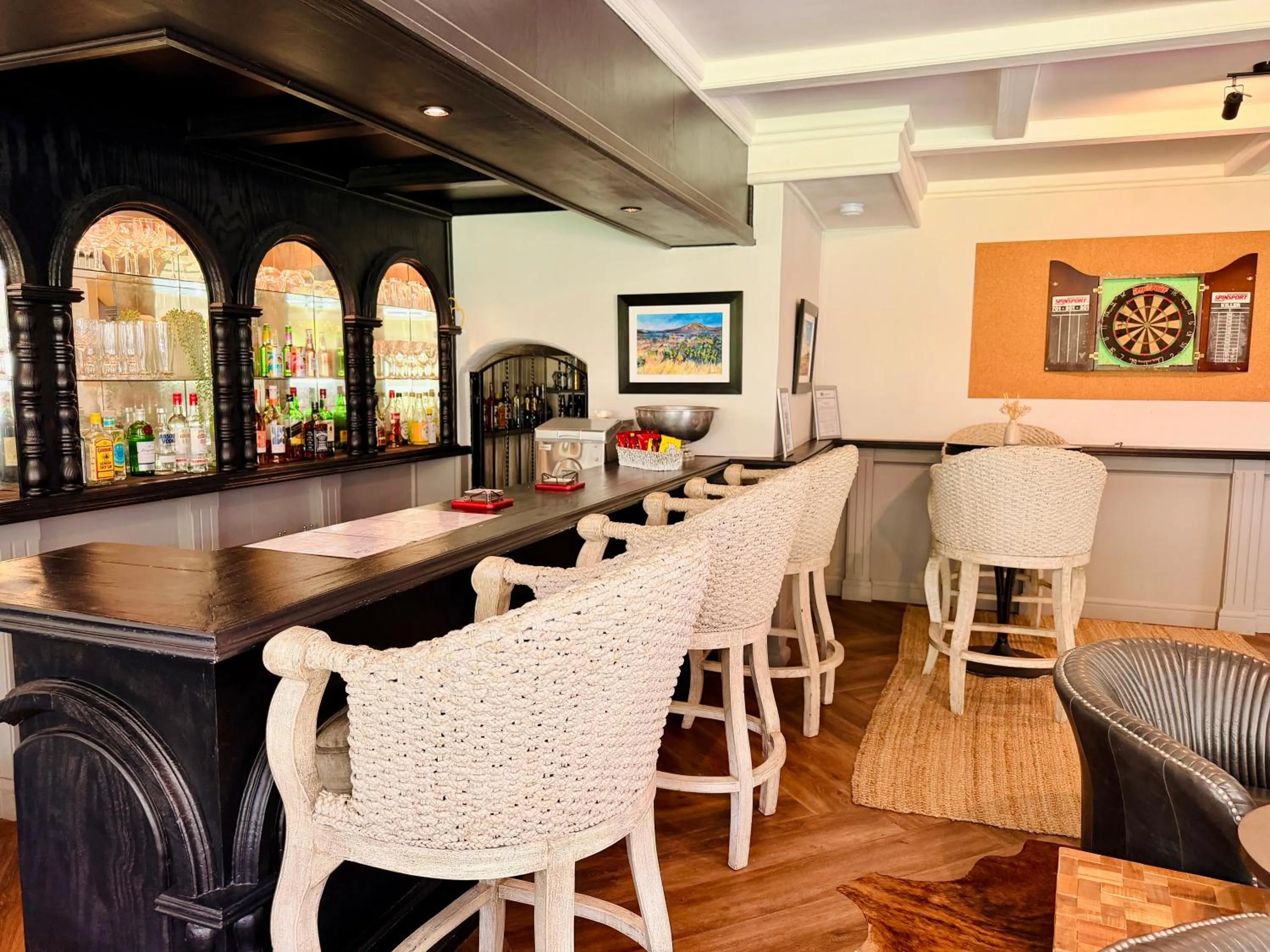 Lounge or bar in The Wesley Boutique Hotel & Spa