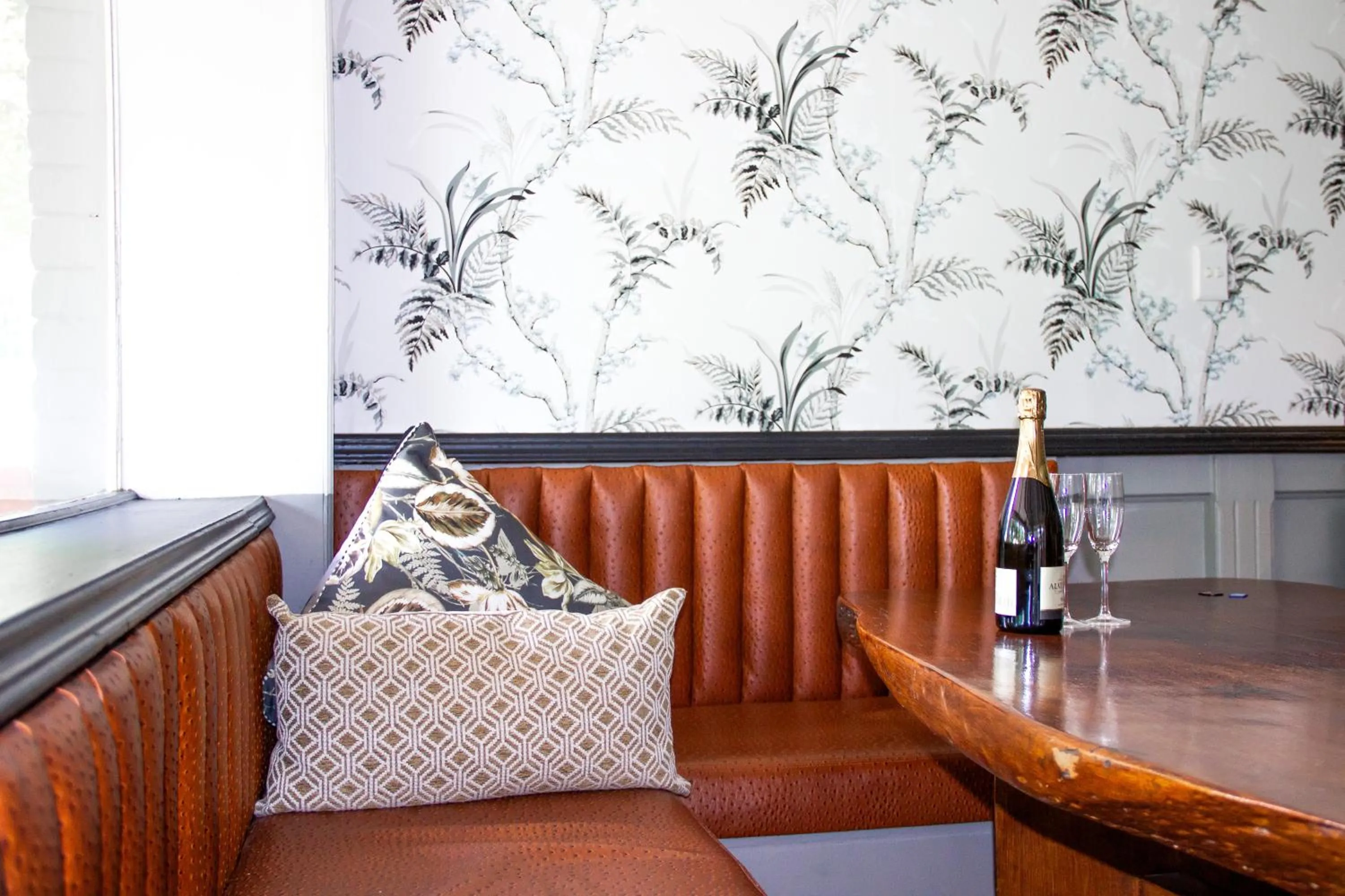 Lounge or bar in The Wesley Boutique Hotel & Spa