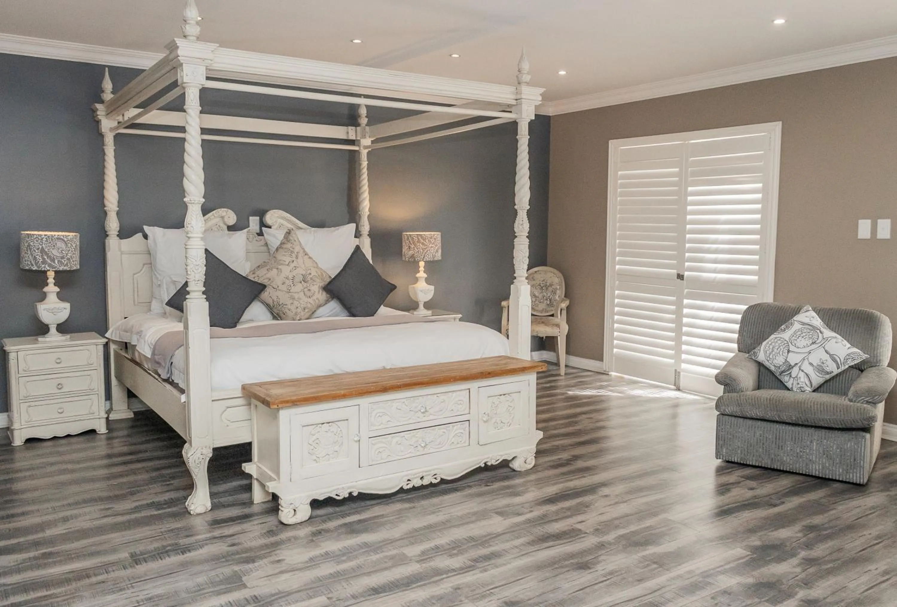 Bed in The Wesley Boutique Hotel & Spa