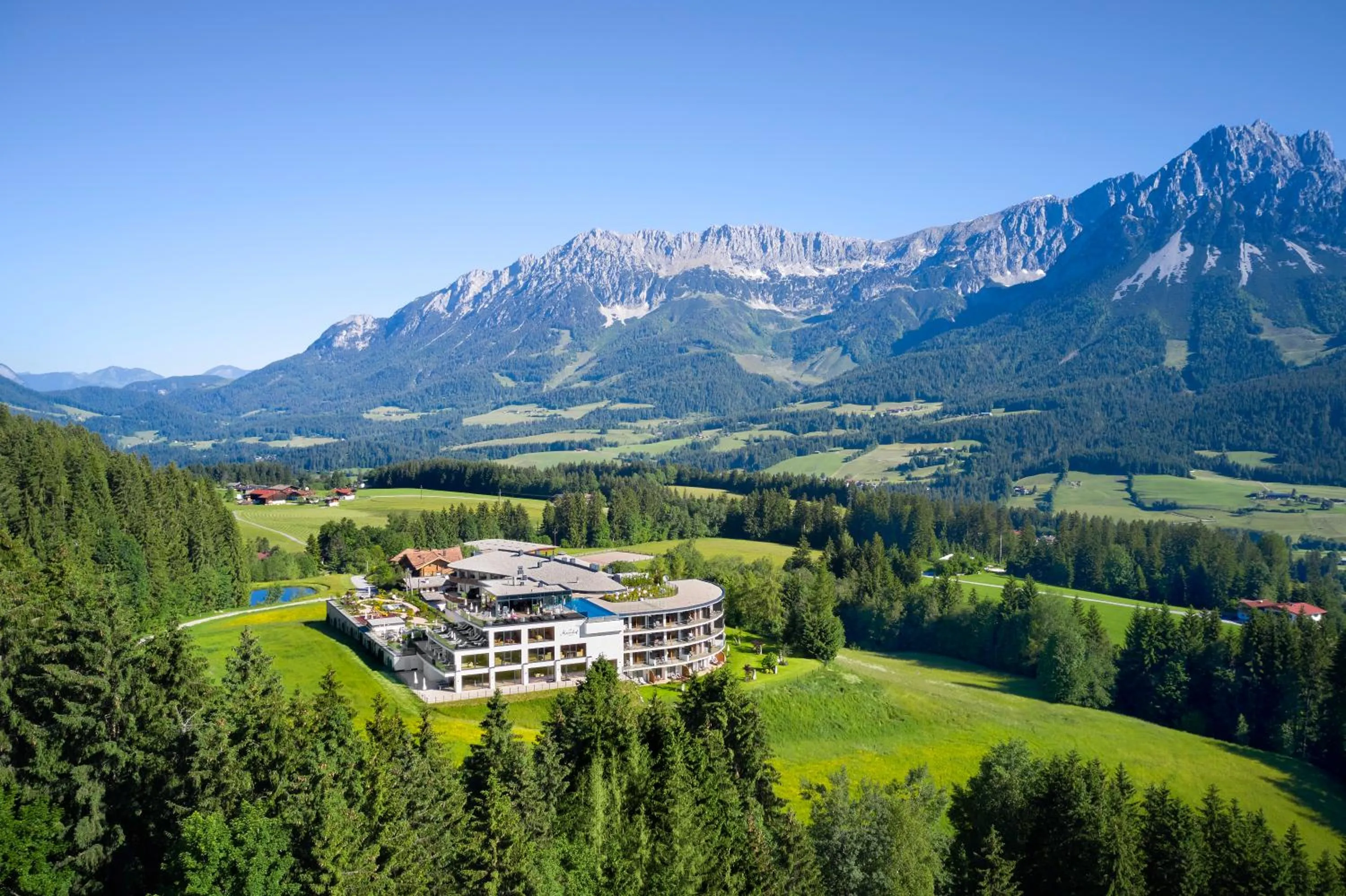 Property building in Kaiserhof Superior