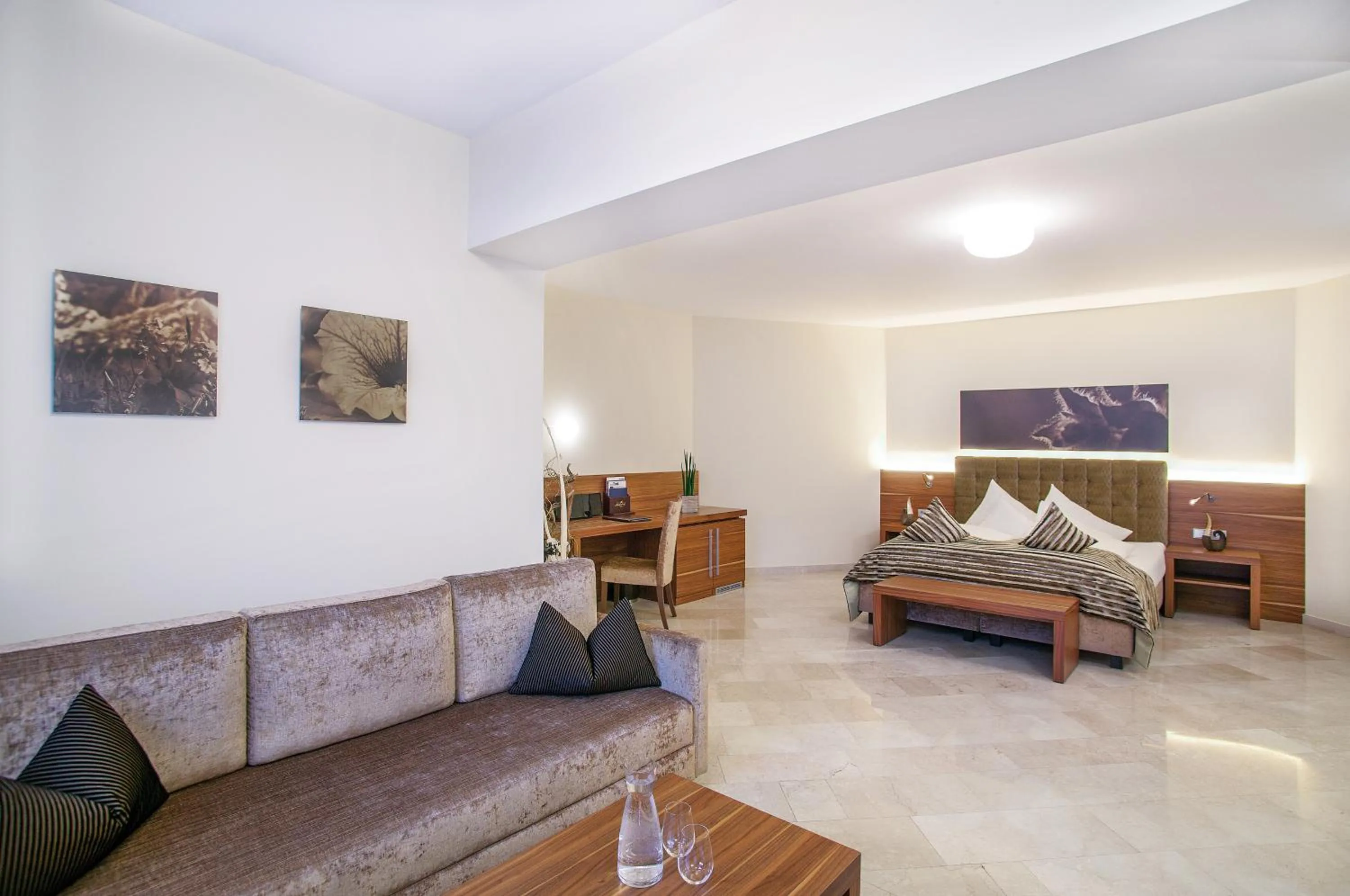 Photo of the whole room in Kaiserhof Superior