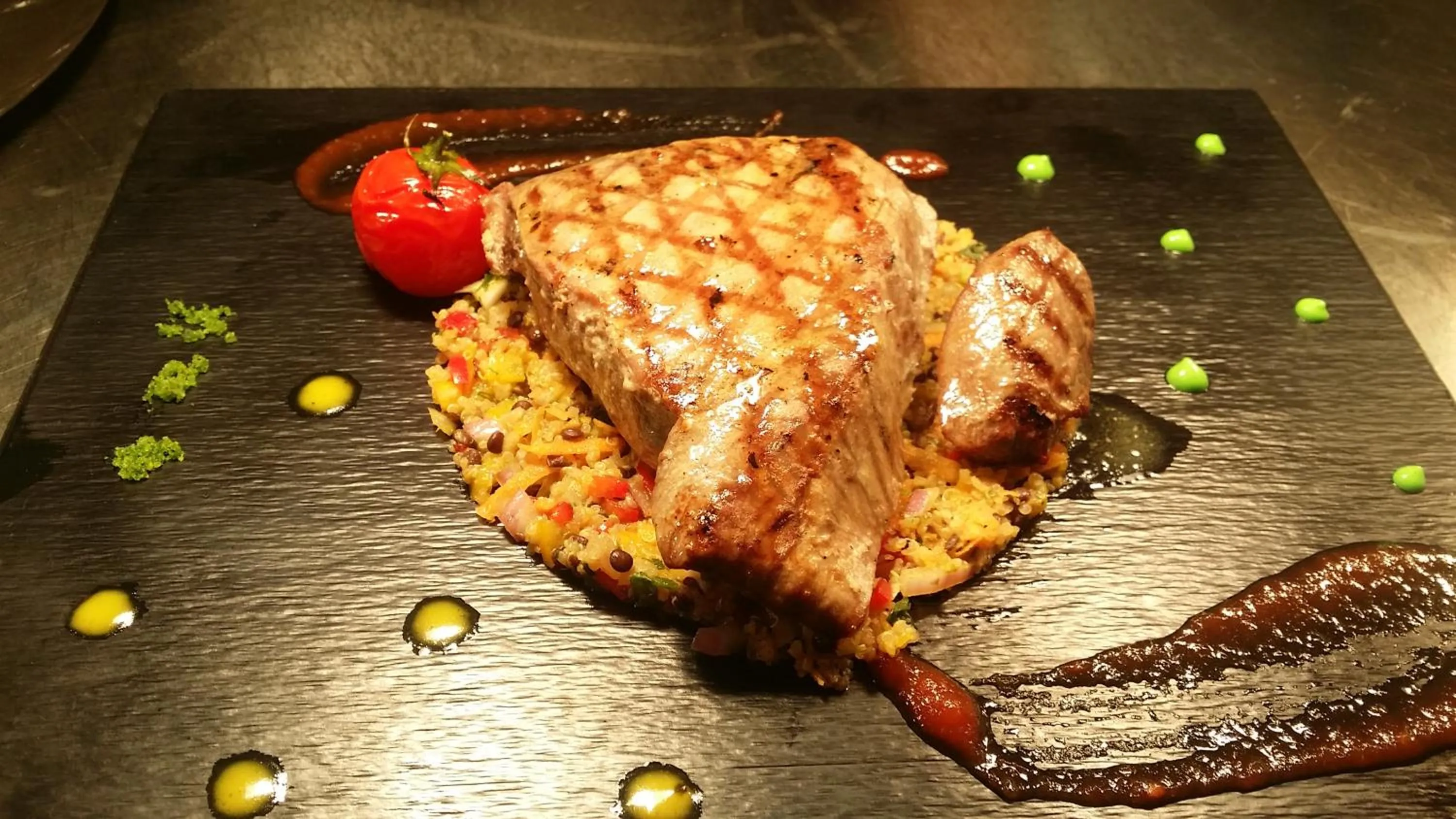 Food and drinks in Alfa Hotel