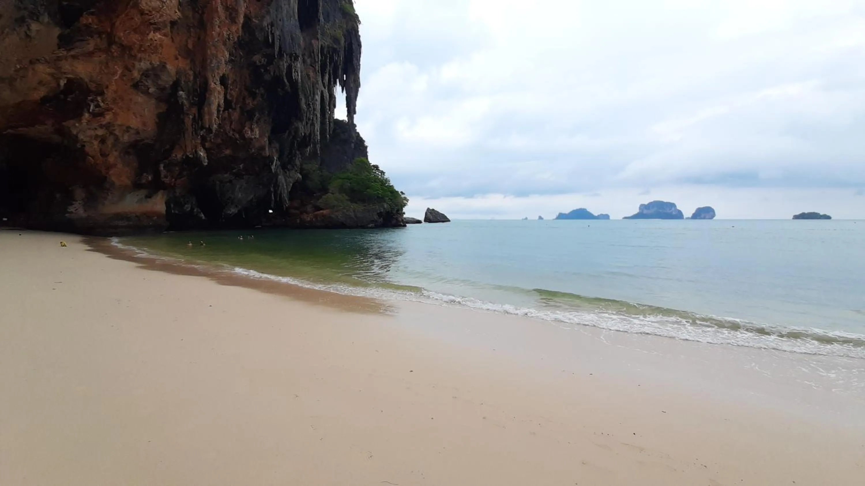 Beach in Diamond Cave Resort