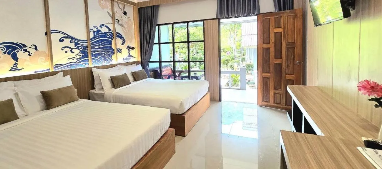 Bed in Diamond Cave Resort