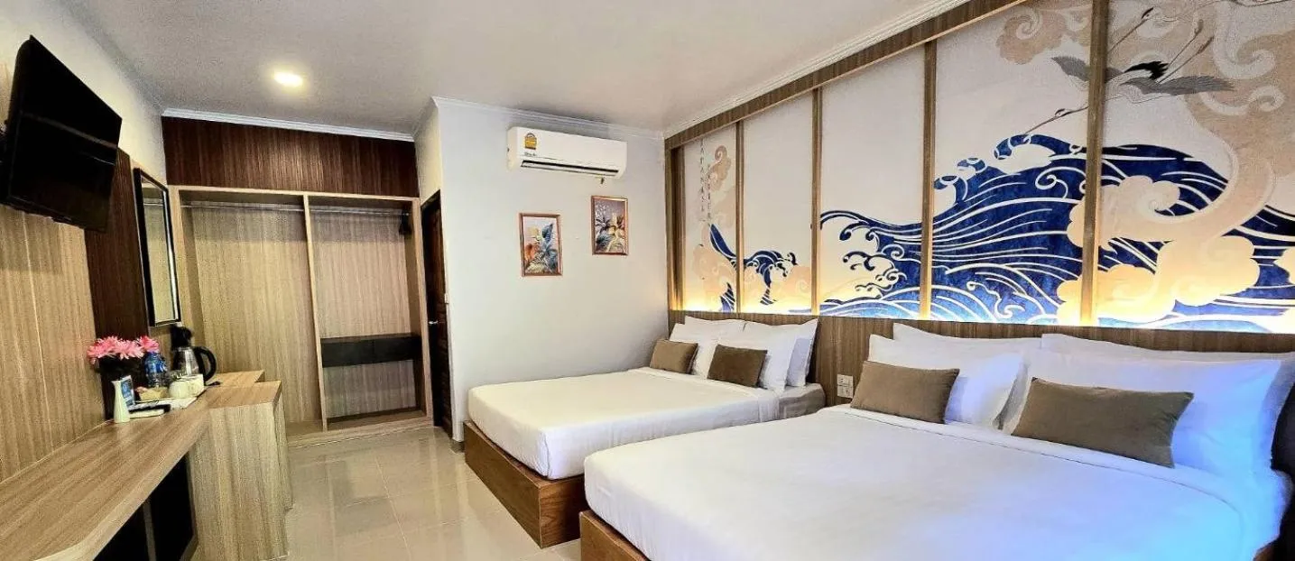 Bed in Diamond Cave Resort