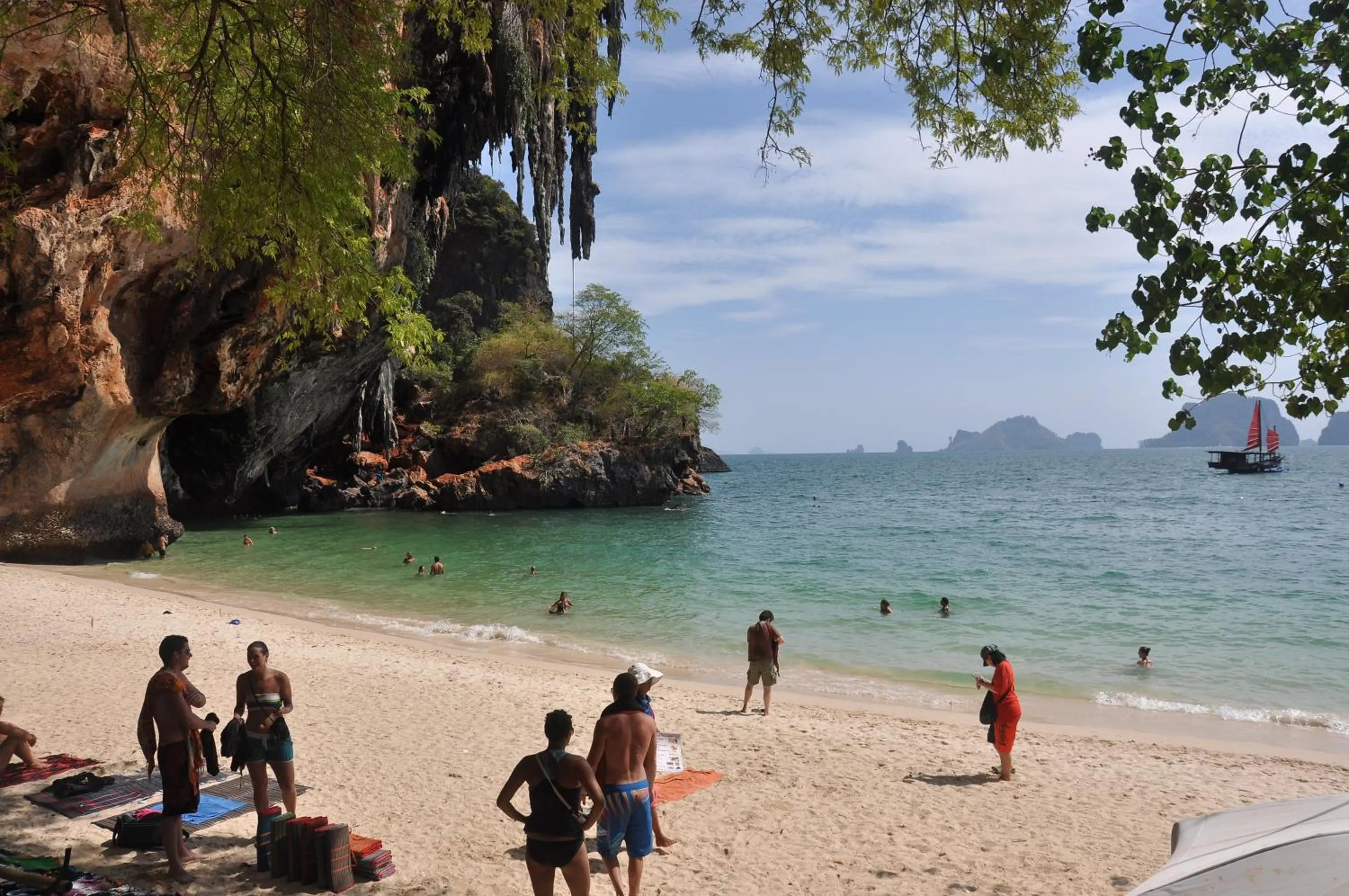 Neighbourhood in Diamond Cave Resort