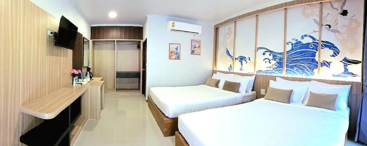 Bed in Diamond Cave Resort