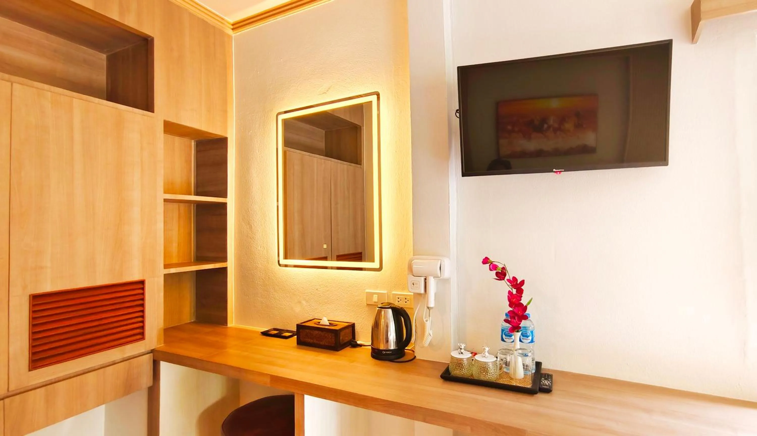 Property building in Diamond Cave Resort