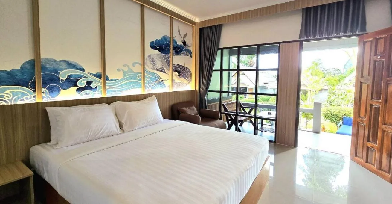 Bed in Diamond Cave Resort