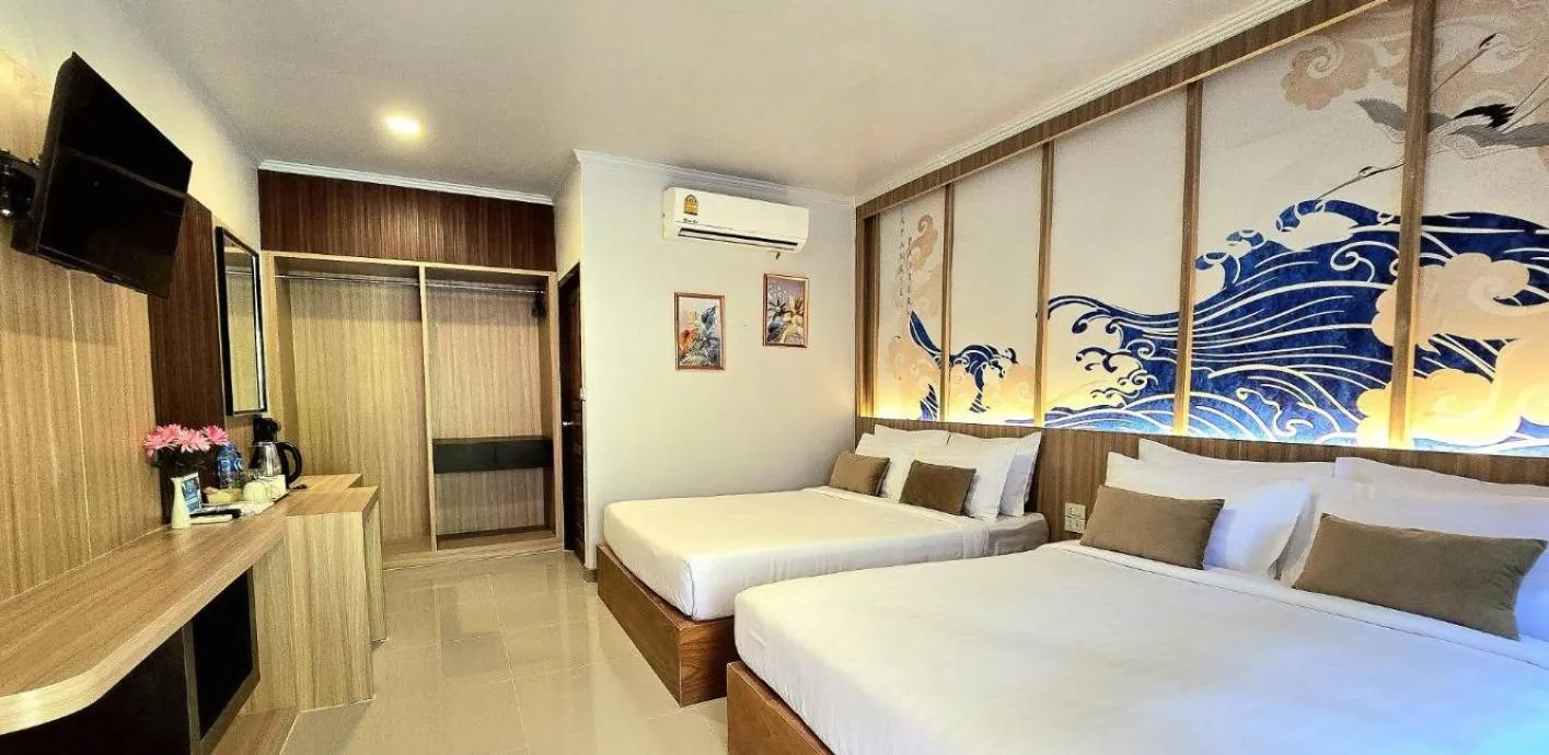 Bed in Diamond Cave Resort