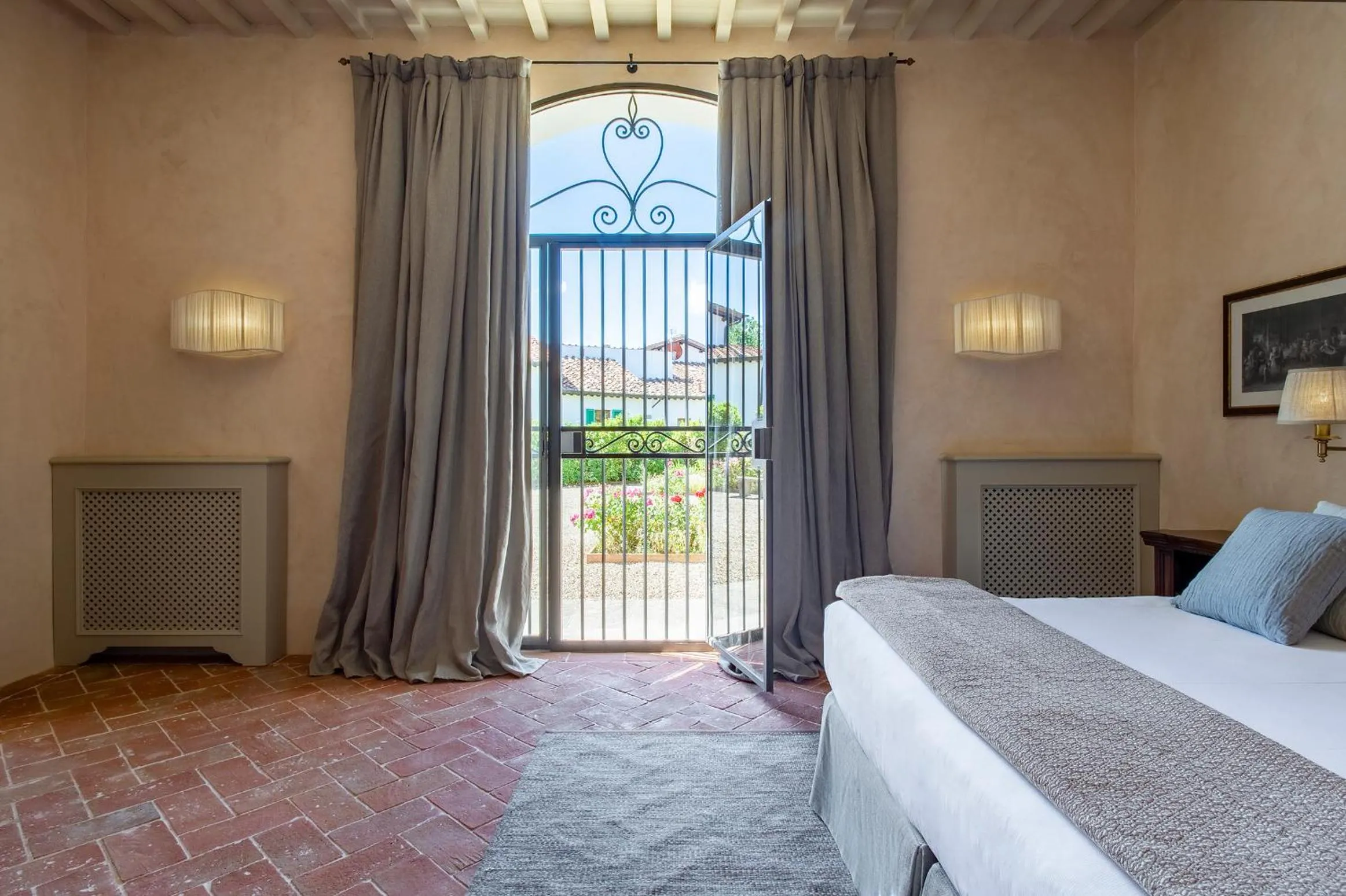 Bedroom, Bed in Viesca Toscana Suites & Villas