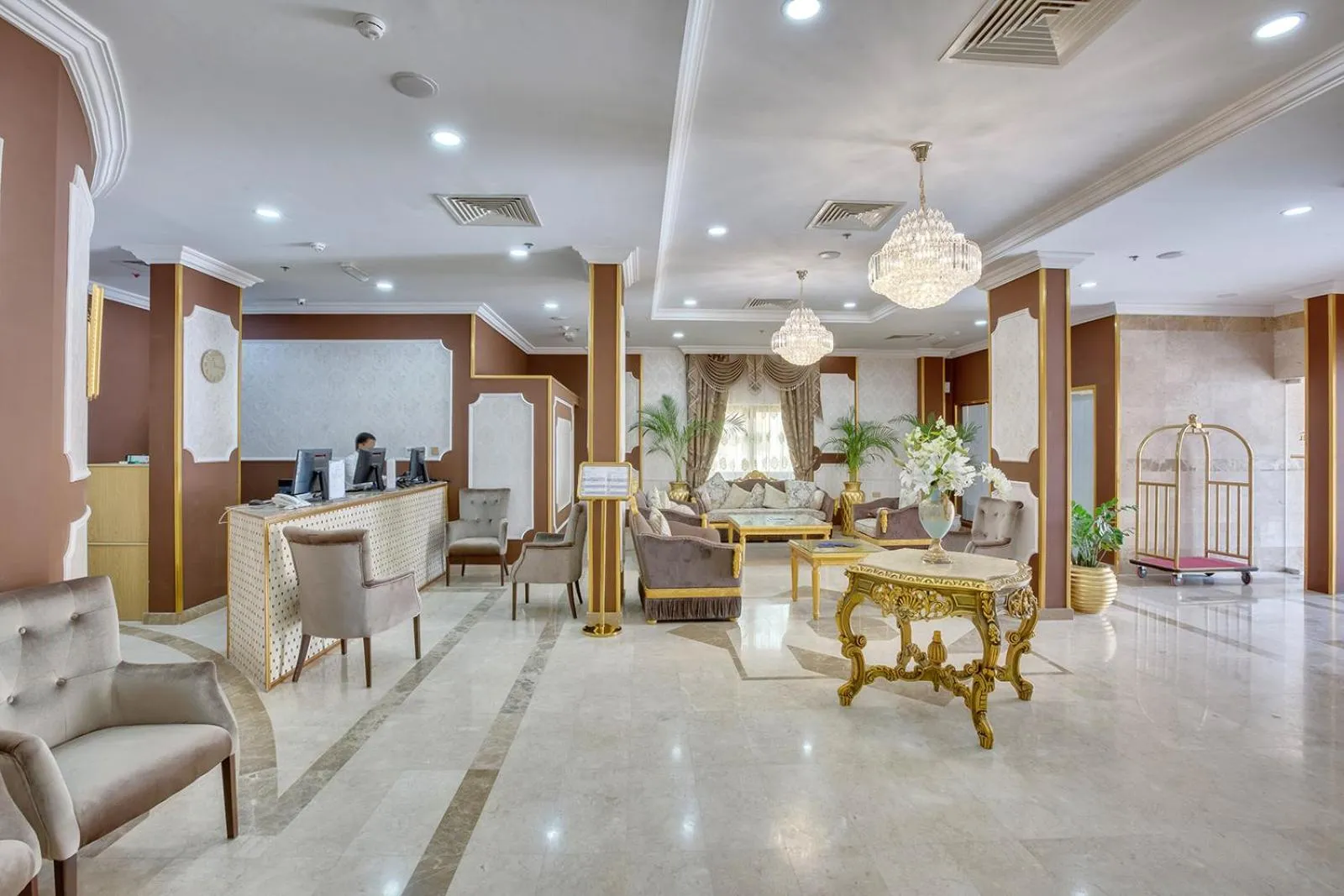 Lobby or reception in Royal Hotel