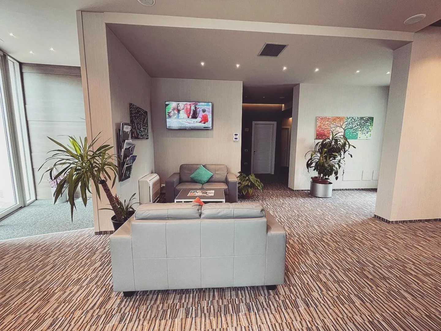 Restaurant/places to eat in Hotel Enjoy