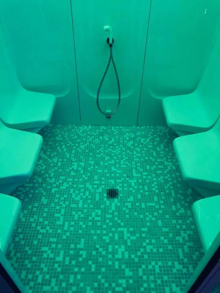 Shower in Hotel Enjoy