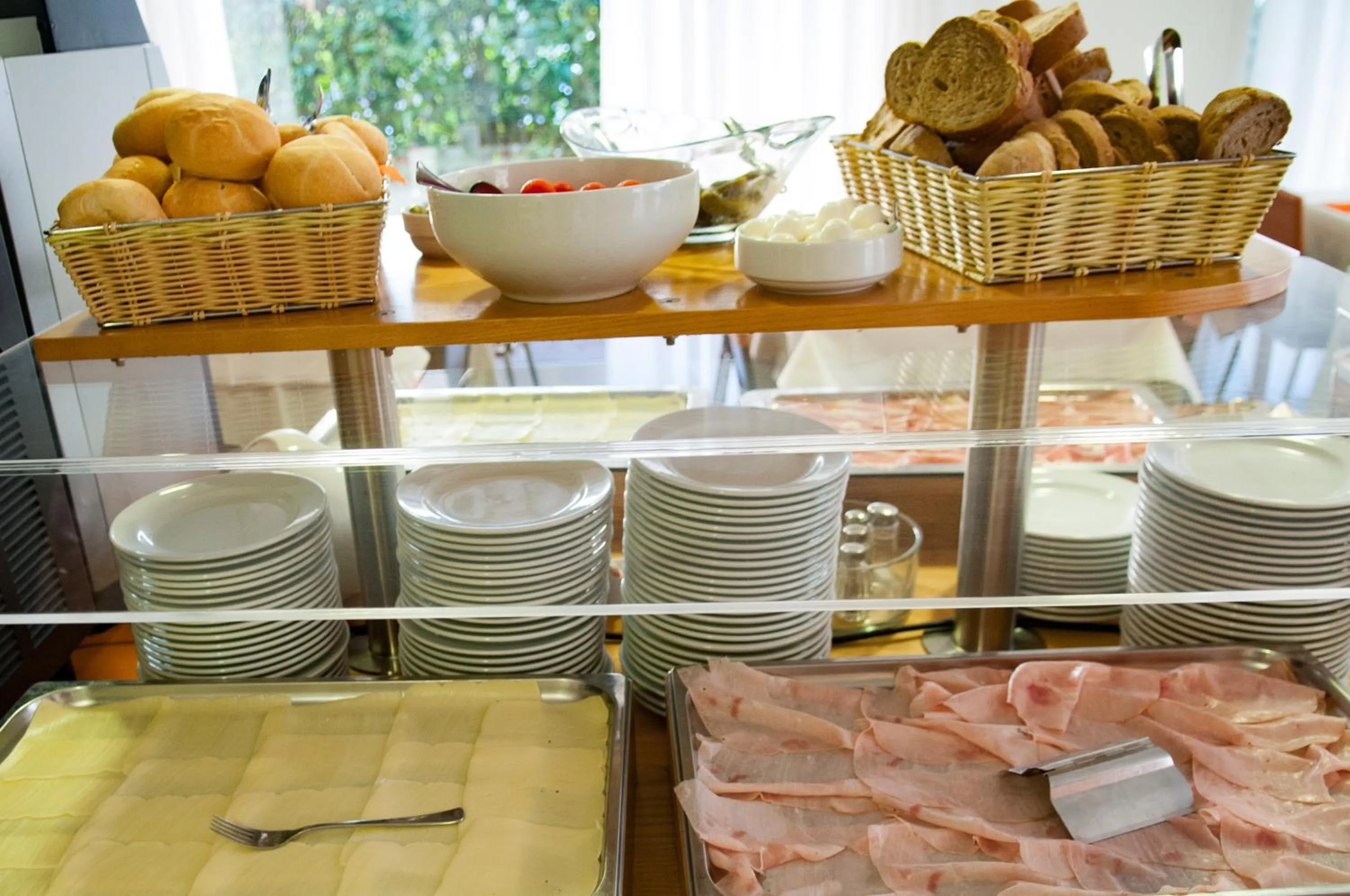 Breakfast in Hotel Simi Lan