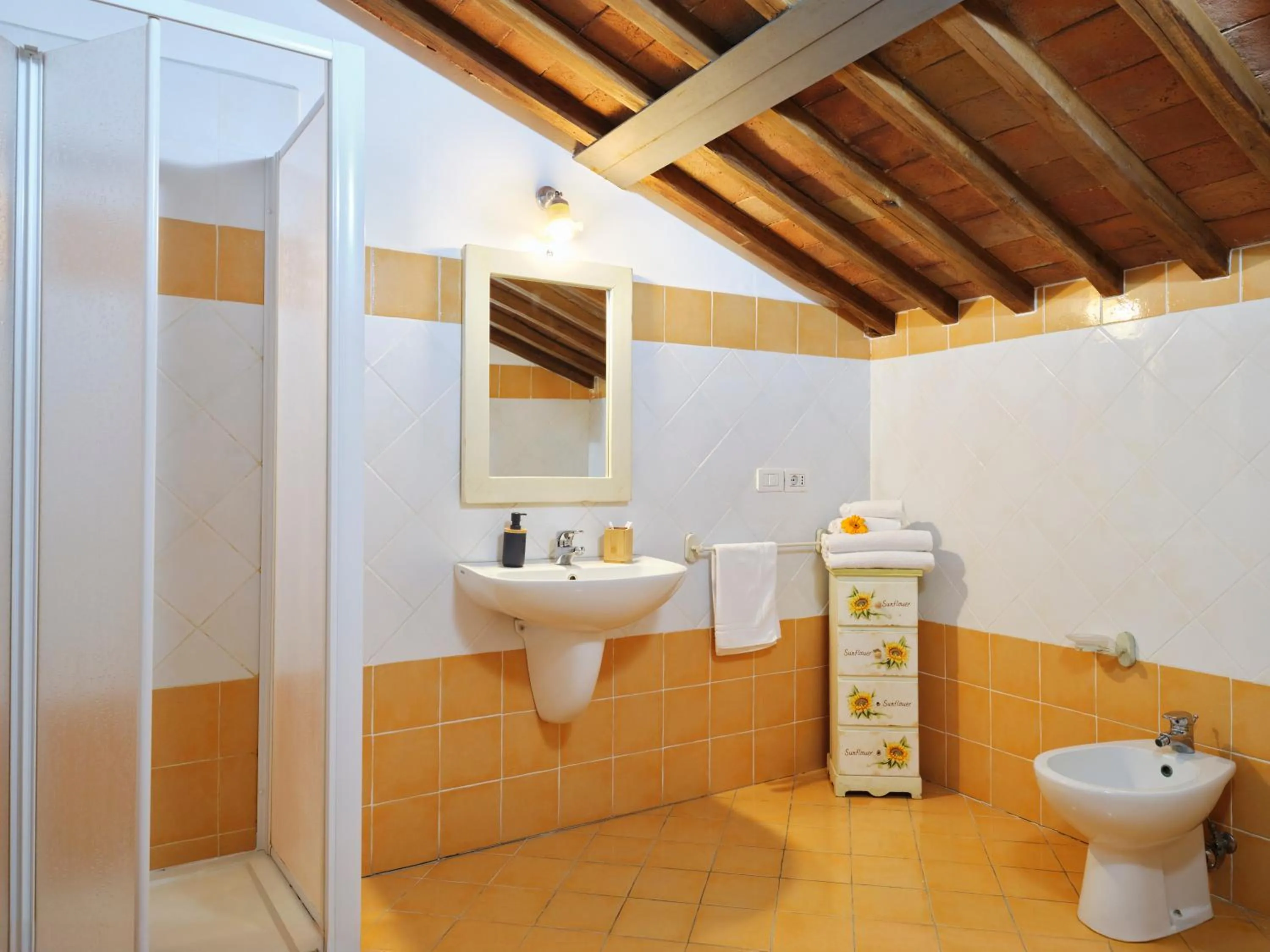 Bathroom in I Terzi Di Siena - Rooms Only