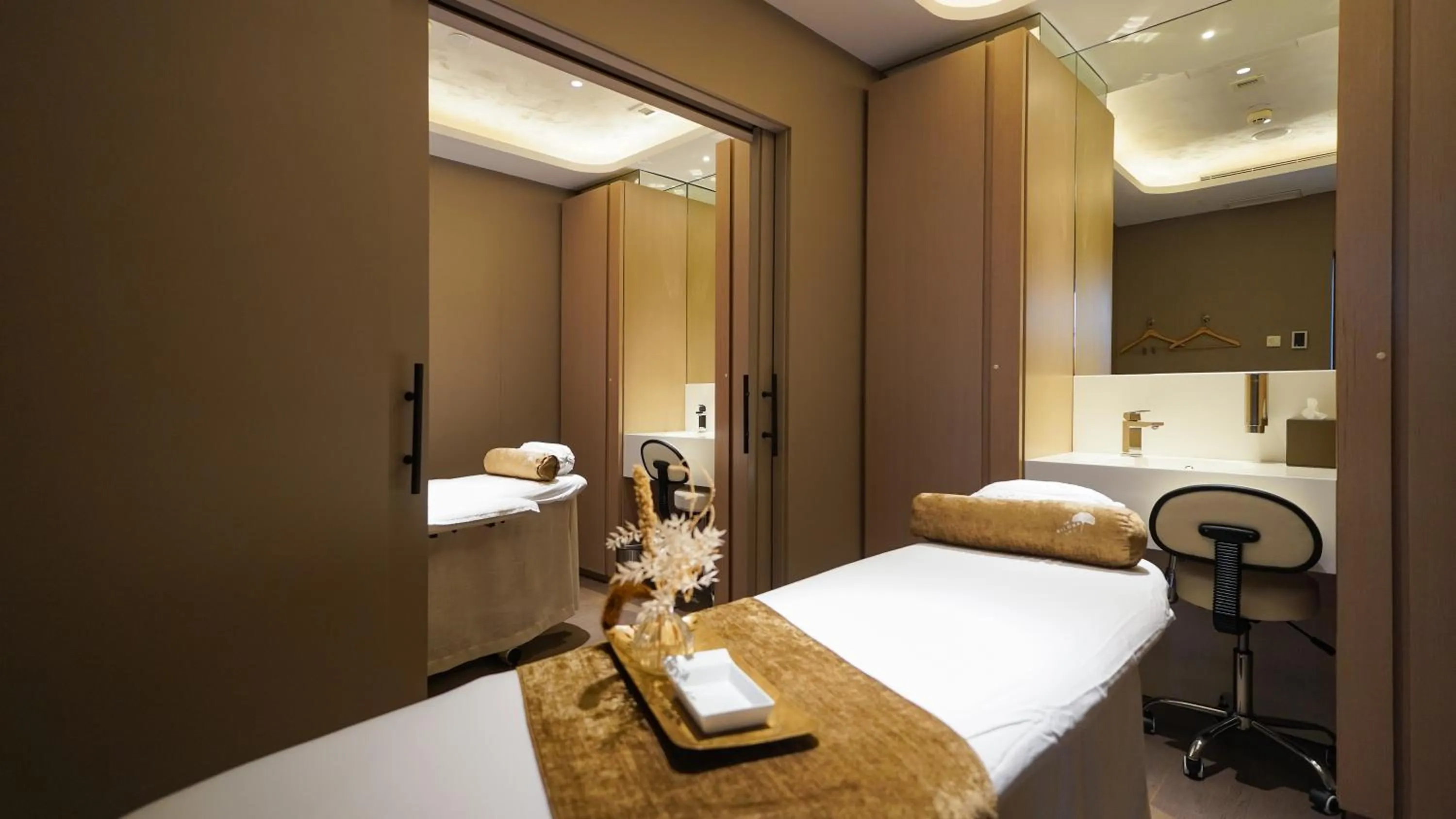 Spa and wellness centre/facilities, Bed in VP Plaza España Design