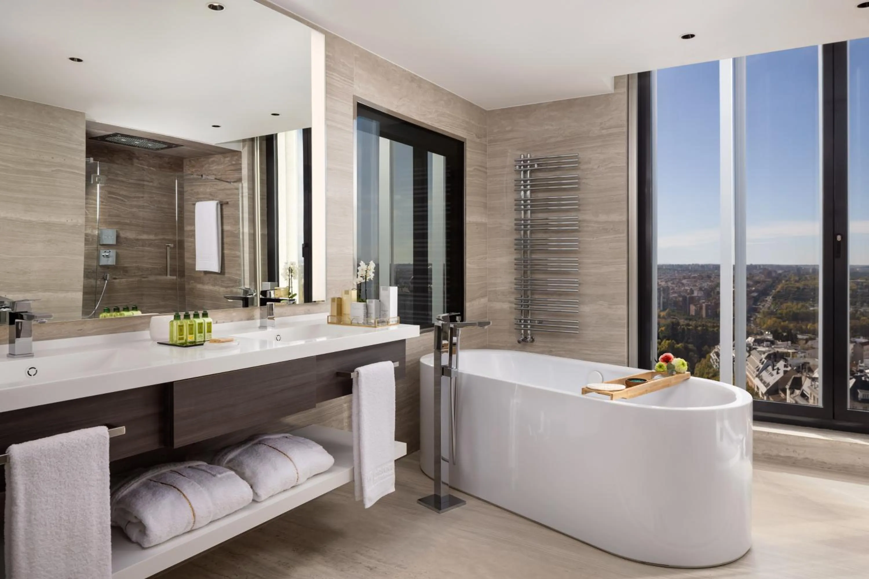 Bathroom in VP Plaza España Design