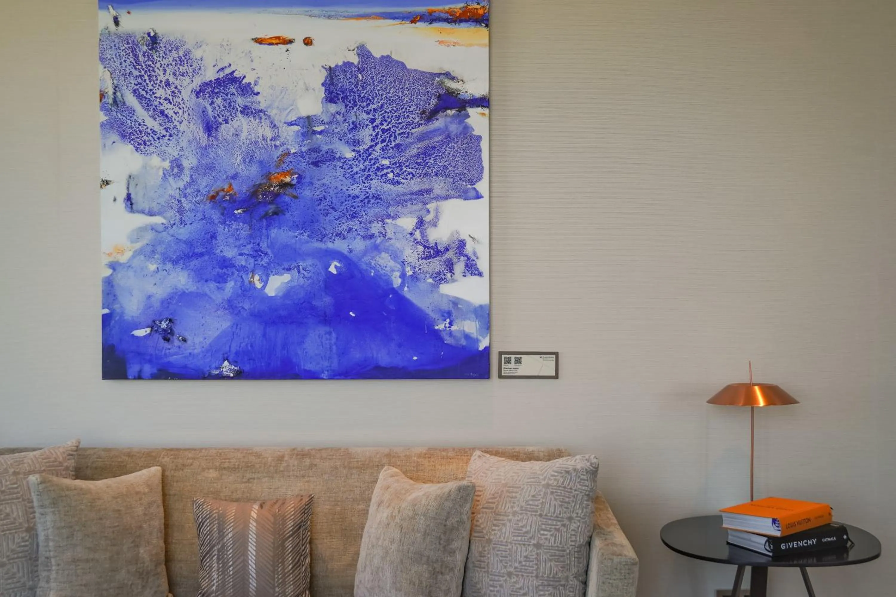 Photo of the whole room in VP Plaza España Design