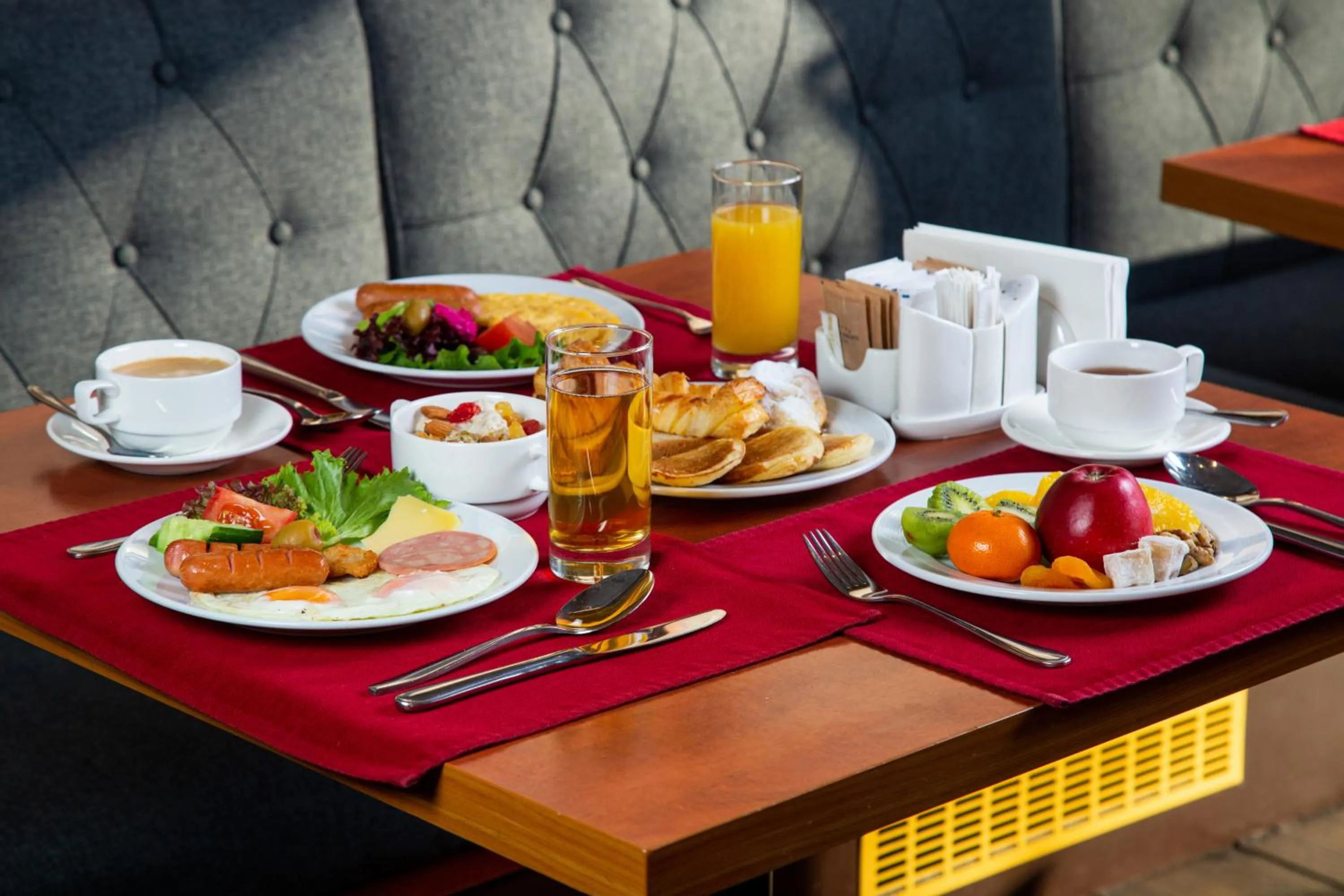 Breakfast in Rahat Palace Hotel