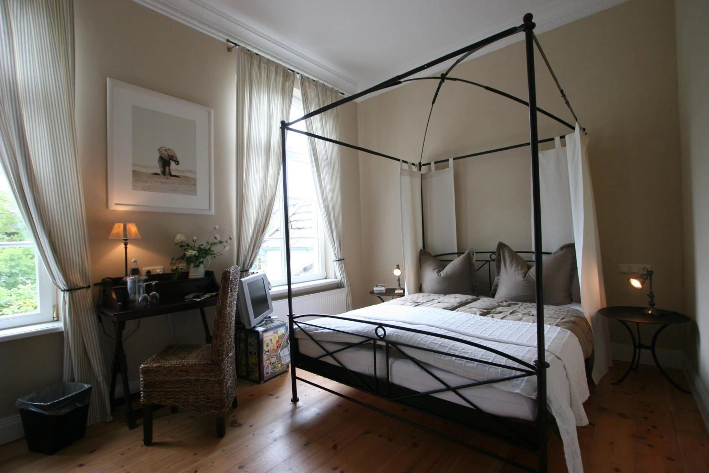 Bed in Hotel Hochzeitshaus