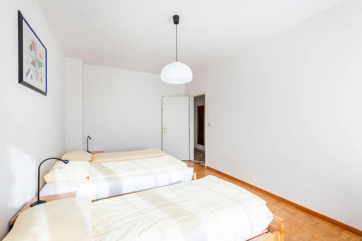 Bedroom, Bed in Hotel Atlantico self check-in