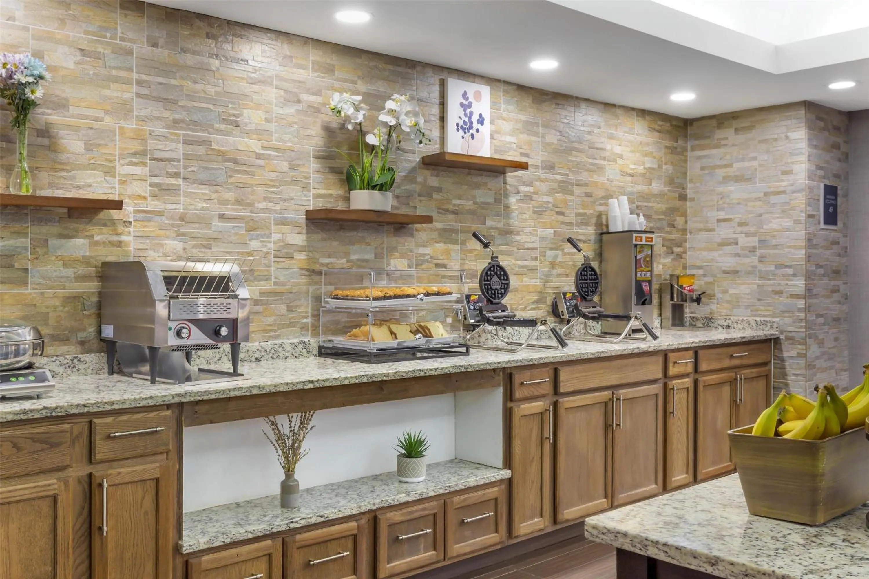 Breakfast in Best Western Plus Raleigh Crabtree Valley Hotel