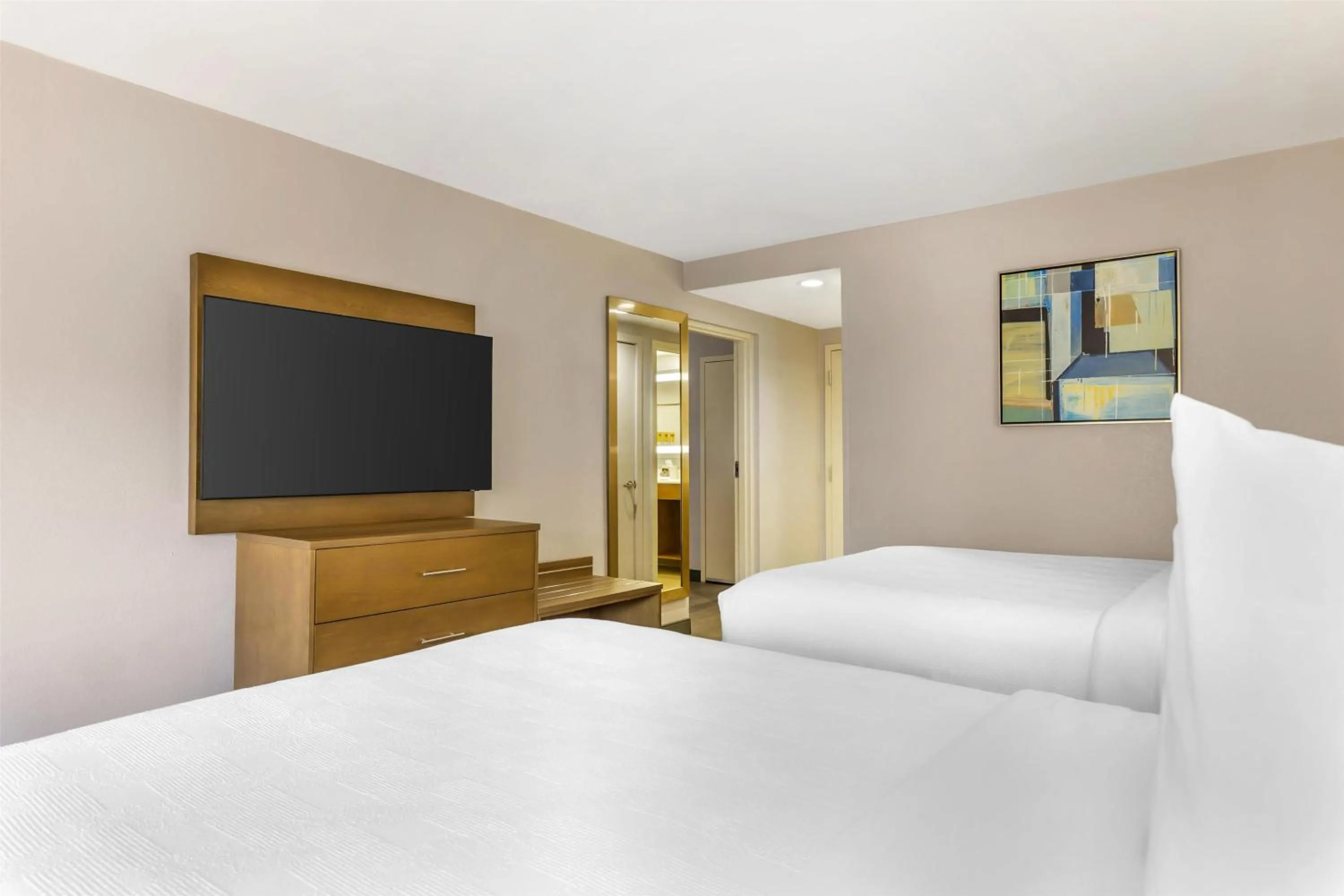 Bedroom, Bed in Best Western Plus Raleigh Crabtree Valley Hotel