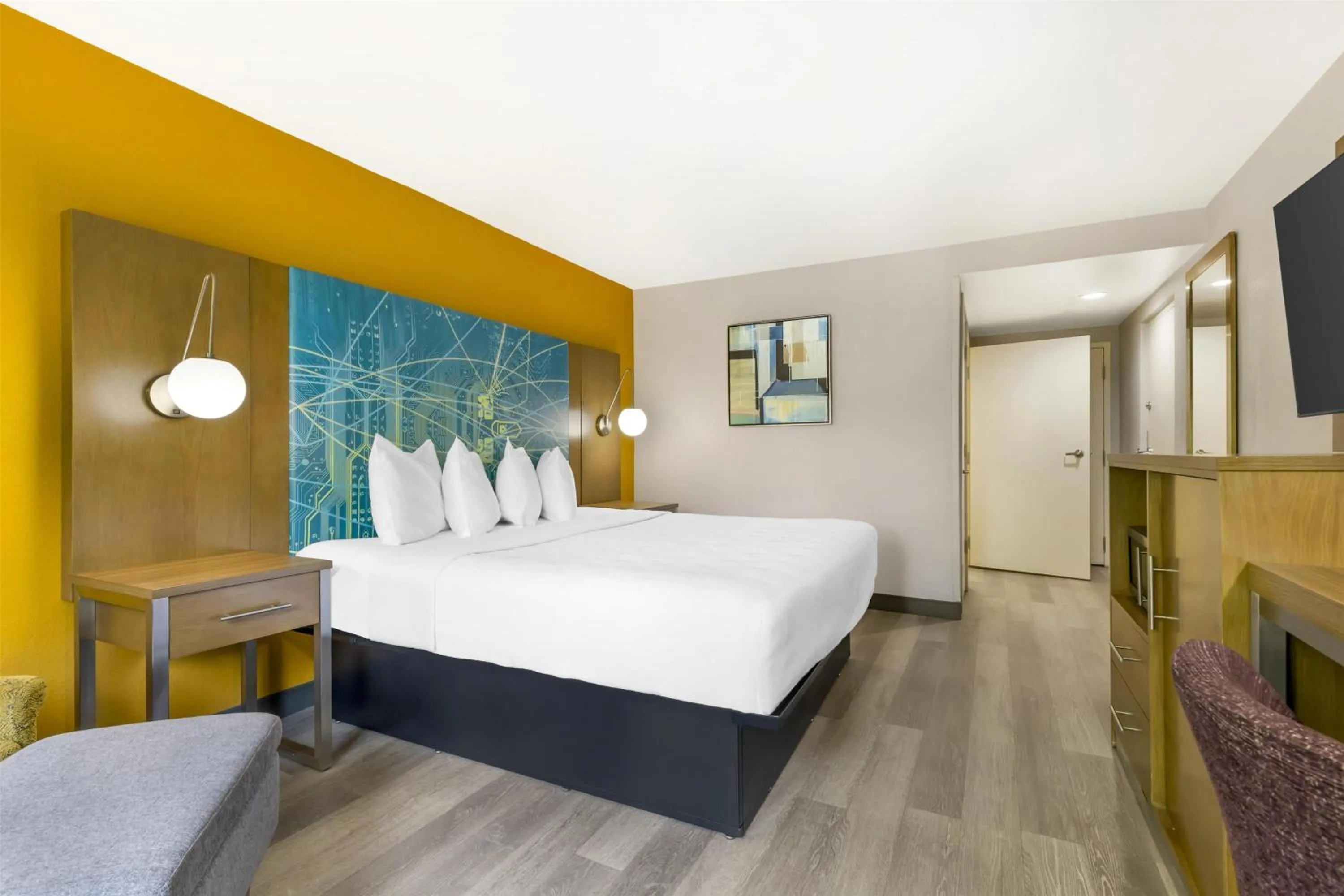 Bedroom, Bed in Best Western Plus Raleigh Crabtree Valley Hotel