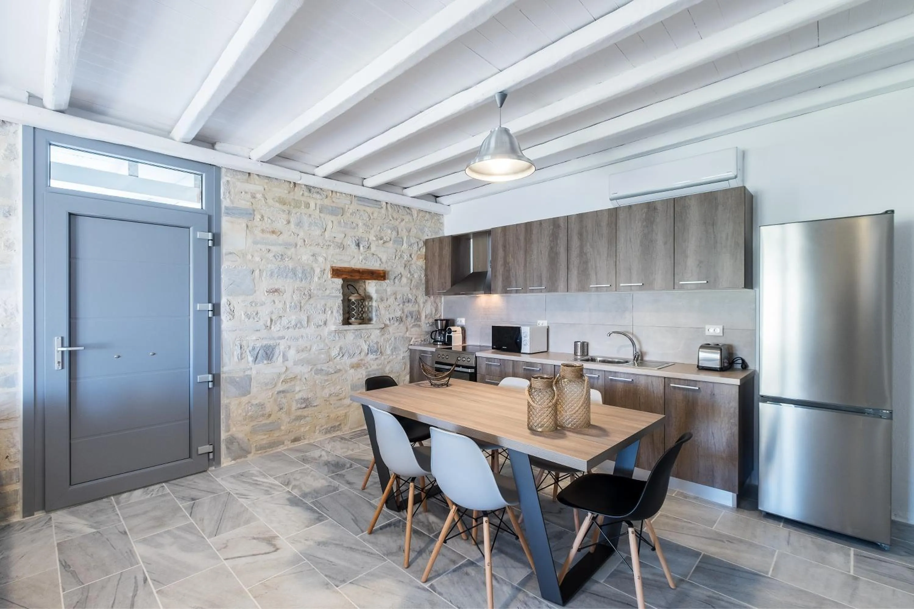 Kitchen or kitchenette in Paros Villas Nereids