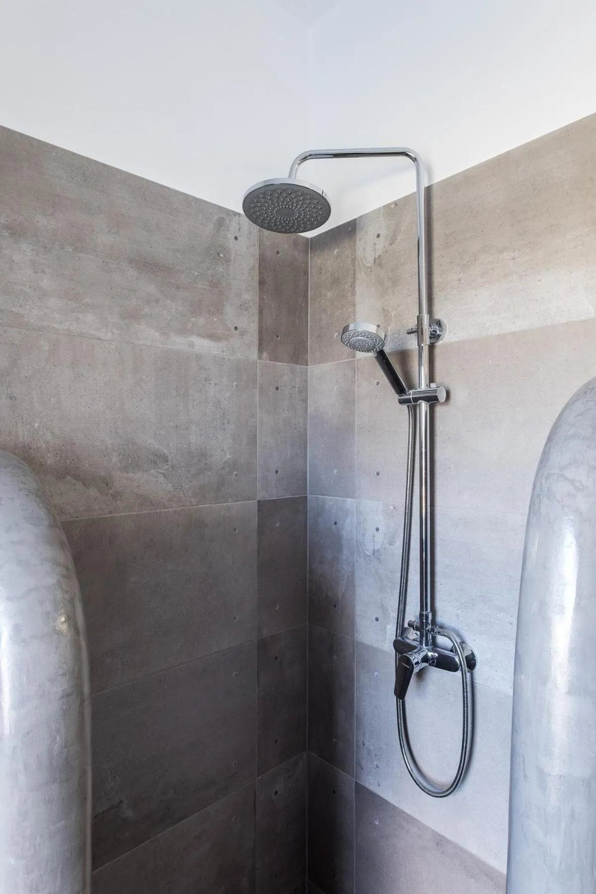 Shower in Paros Villas Nereids