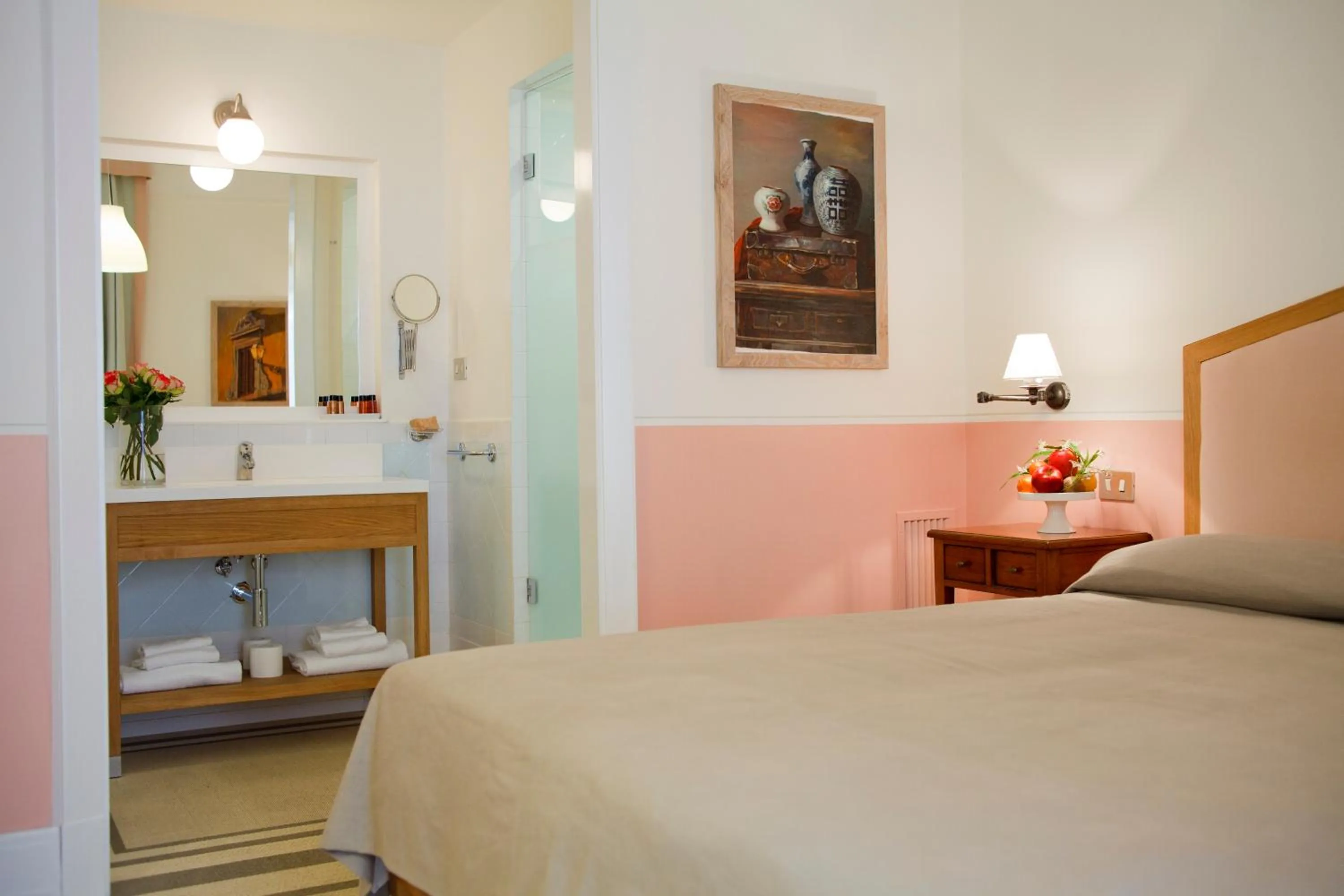 Photo of the whole room, Bed in Piazza Di Spagna Prestige