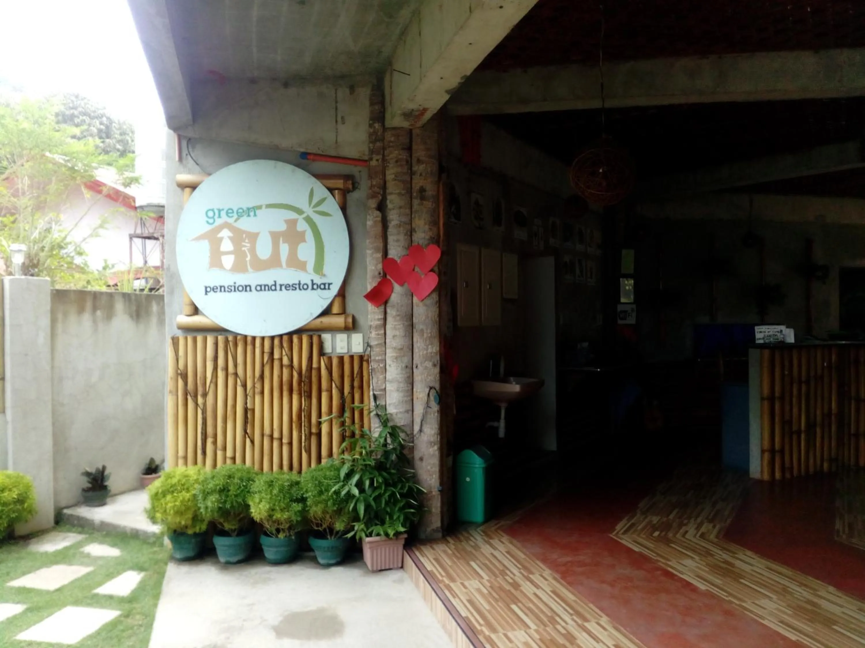 Property building in Greenhut Pension & Bar