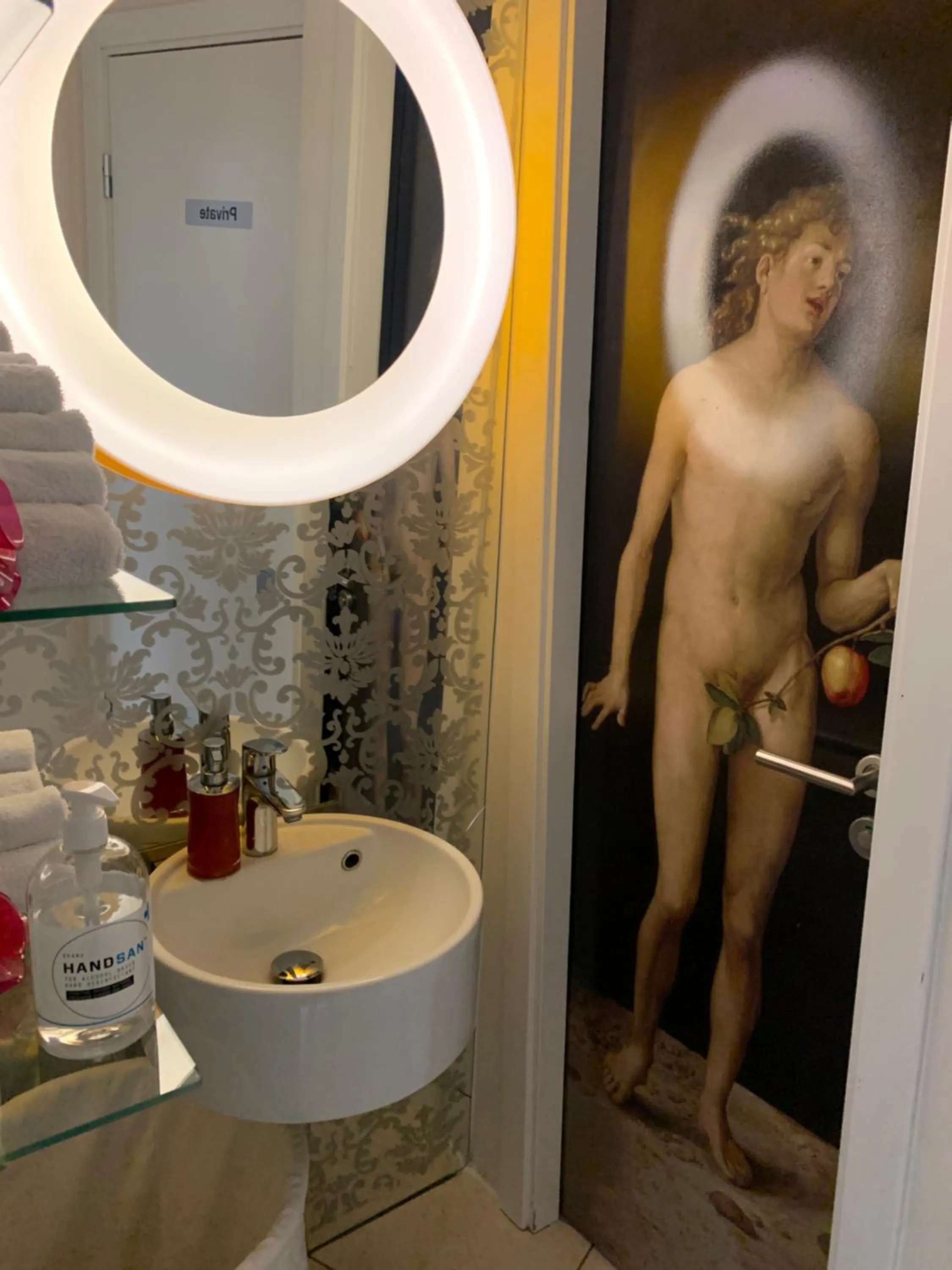 Bathroom in Boutique Hotel Mama