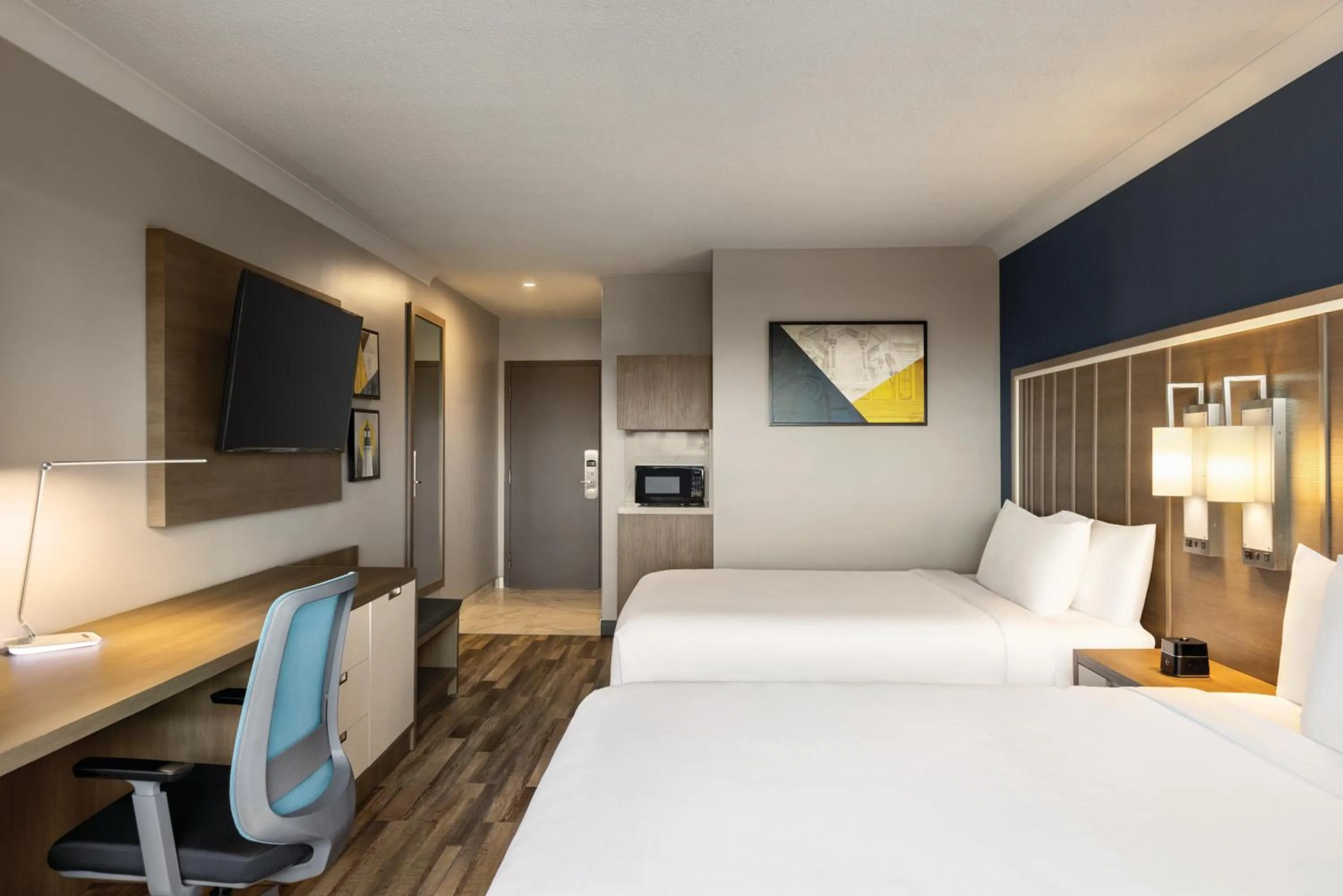 Bed in Crowne Plaza Saint John Harbour View by IHG