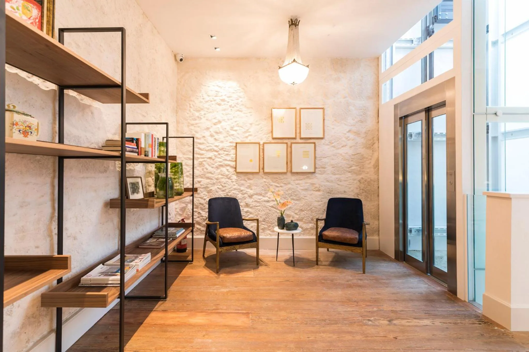 Living room in VEINTIUNO Emblematic Hotels - Adults Only