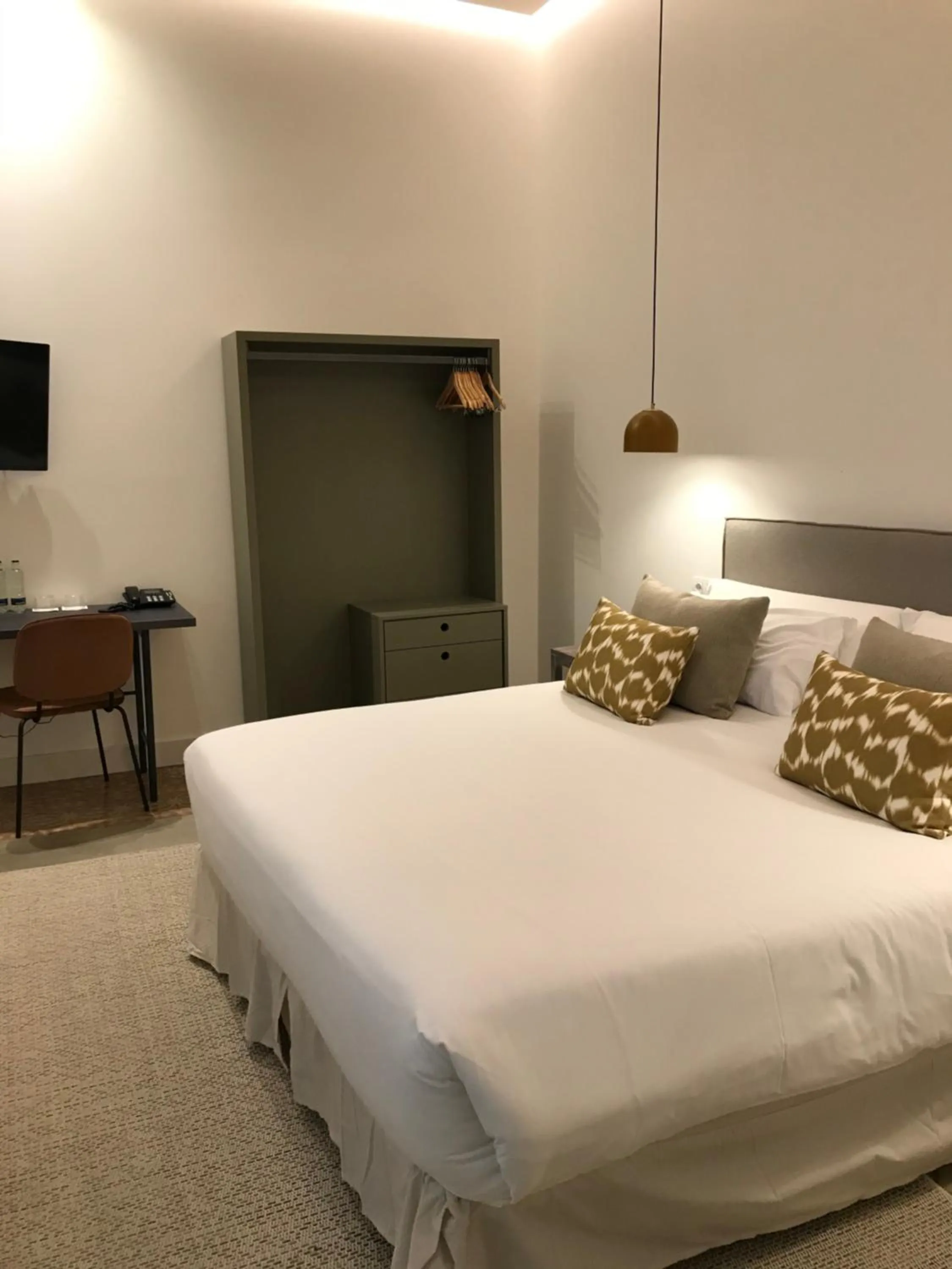 Bed in VEINTIUNO Emblematic Hotels - Adults Only