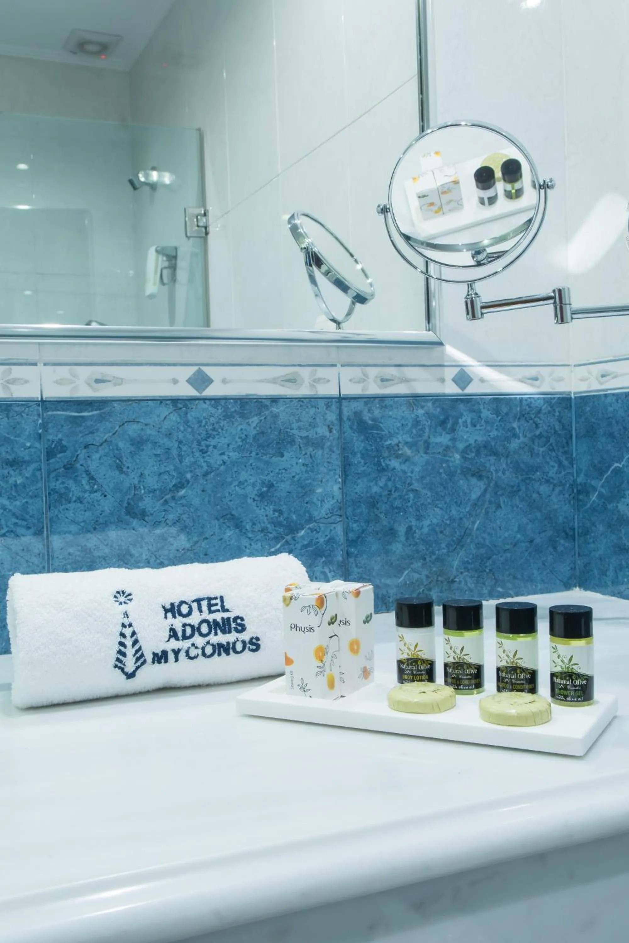 Decorative detail in Hotel Adonis