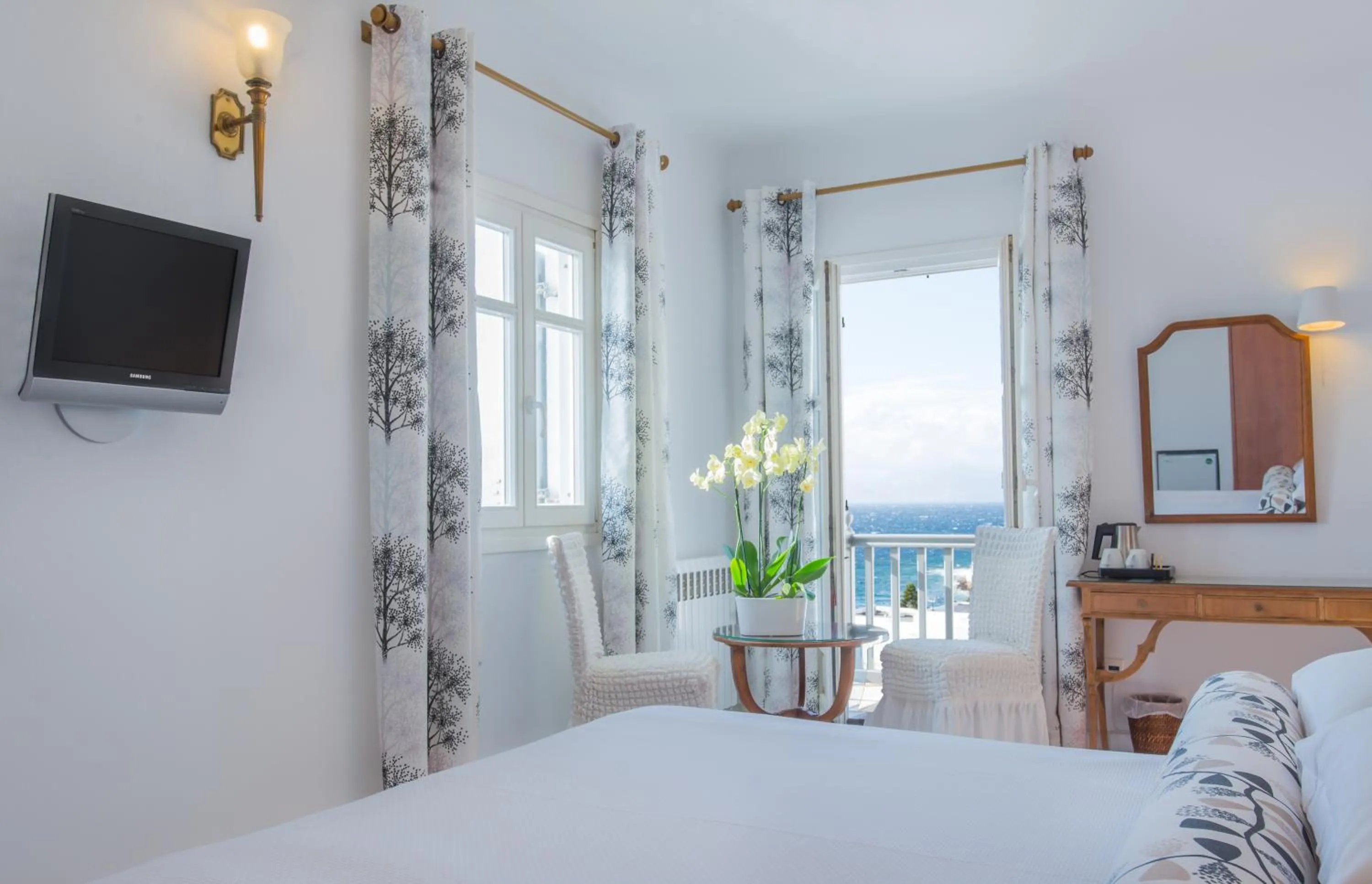 Bedroom, Bed in Hotel Adonis