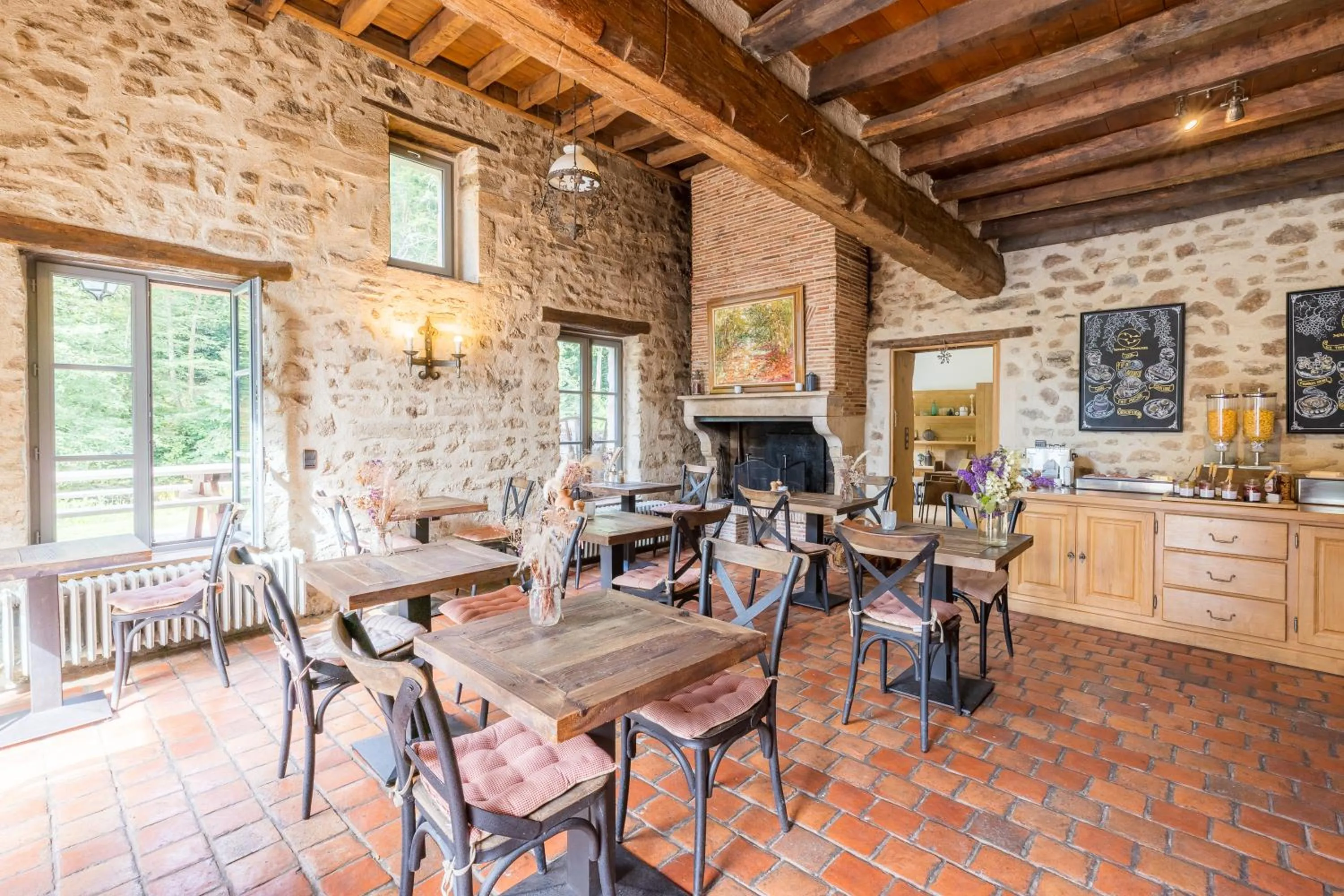 Restaurant/places to eat in Demeures et Châteaux Moulin des Templiers Hôtel & SPA